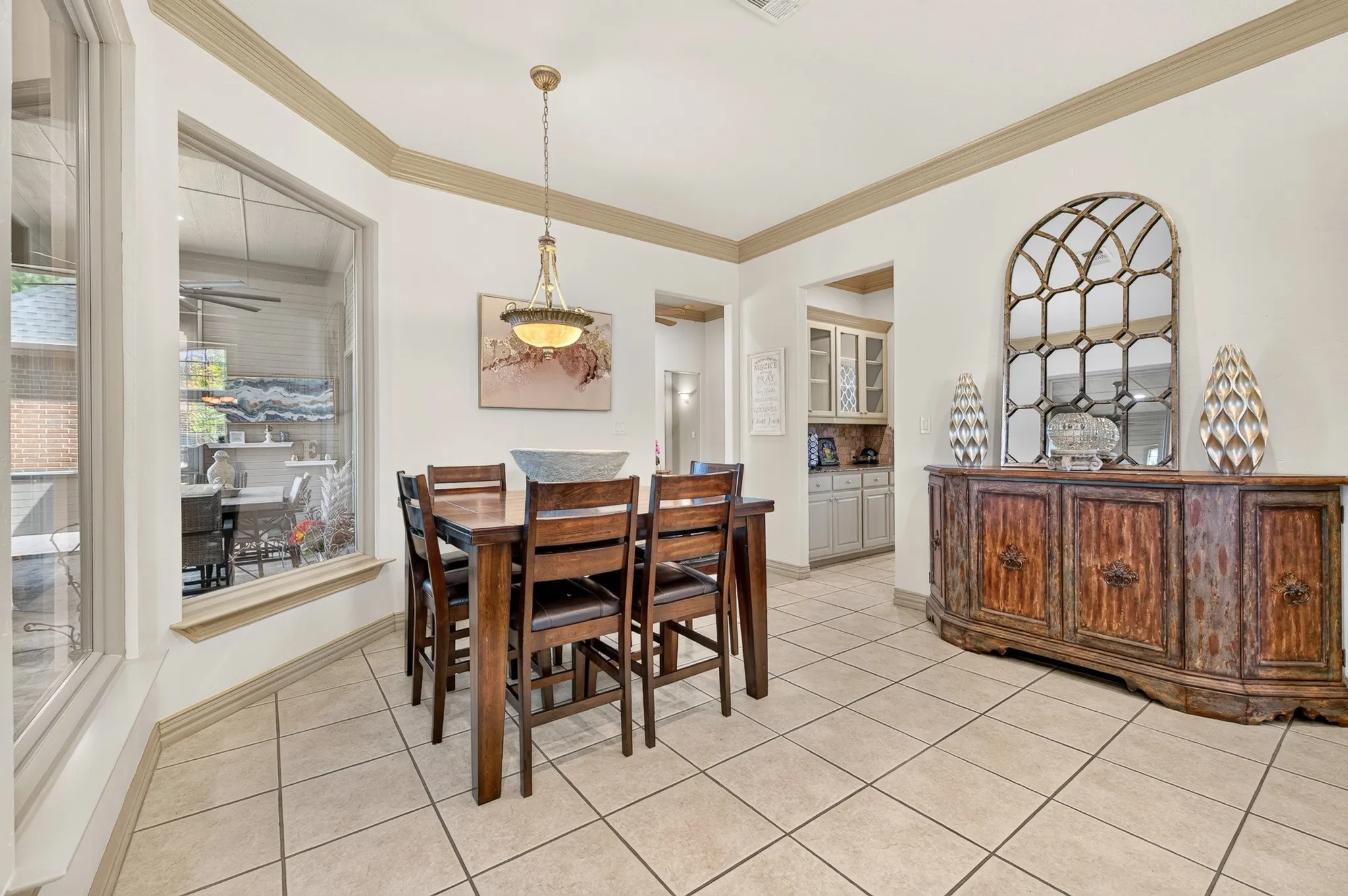 Single Family Residence For Sale in Tarrant County , 3833 Eagles Nest Trail, Burleson, Texas 76028, 4 Bedroom, 3 Bathroom, 3 Garage spaces, 4,166 Sqft, built in 2006, mls#21377510, Real Estate Agent in Burleson, Homes For Sale in Tarrant county, Homes For Sale in Burleson, Realtor in Burleson Texas, Real Estate Brokerage Independent Realty Texas, Luminita Cordes Realtor