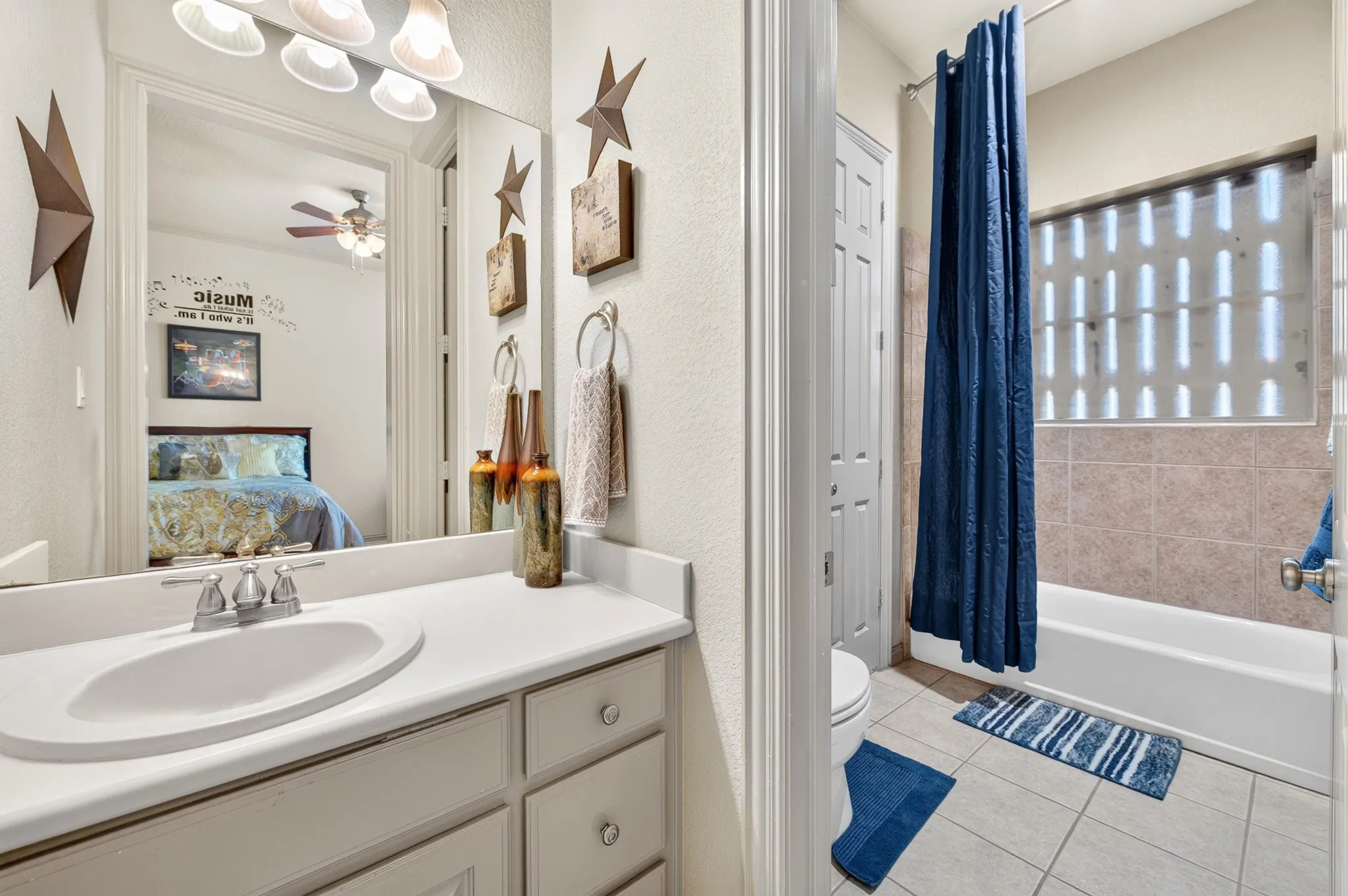 Single Family Residence For Sale in Tarrant County , 3833 Eagles Nest Trail, Burleson, Texas 76028, 4 Bedroom, 3 Bathroom, 3 Garage spaces, 4,166 Sqft, built in 2006, mls#21377510, Real Estate Agent in Burleson, Homes For Sale in Tarrant county, Homes For Sale in Burleson, Realtor in Burleson Texas, Real Estate Brokerage Independent Realty Texas, Luminita Cordes Realtor