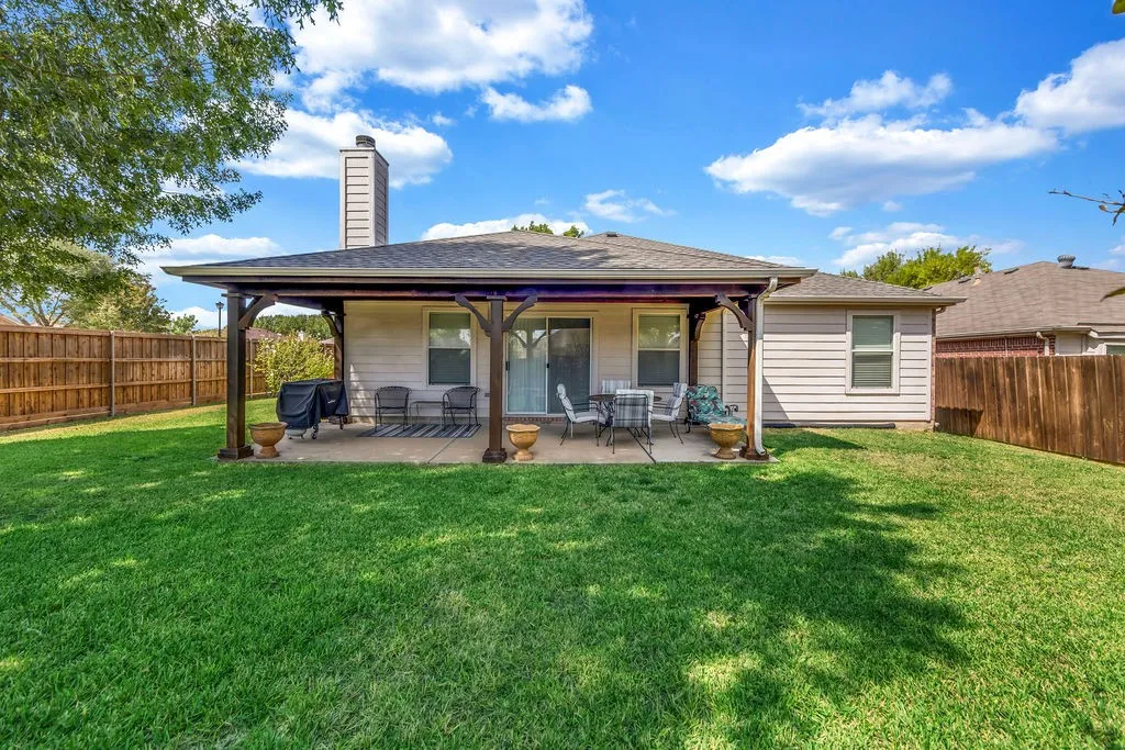 Single Family Residence For Sale in Collin County , 1320 Periwinkle Drive, Wylie, Texas 75098, 4 Bedroom, 2 Bathroom, 2 Garage spaces, 2,124 Sqft, built in 2004, mls#21390544, Real Estate Agent in Wylie, Homes For Sale in Collin county, Homes For Sale in Wylie, Realtor in Wylie Texas, Real Estate Brokerage Independent Realty Texas, Luminita Cordes Realtor