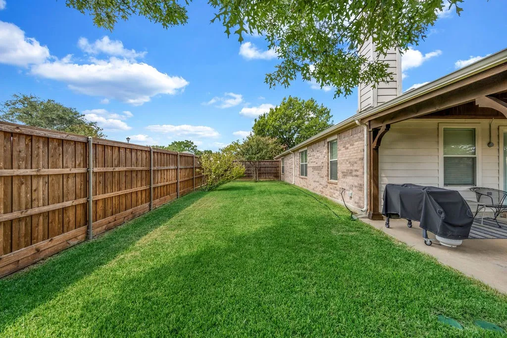 Single Family Residence For Sale in Collin County , 1320 Periwinkle Drive, Wylie, Texas 75098, 4 Bedroom, 2 Bathroom, 2 Garage spaces, 2,124 Sqft, built in 2004, mls#21390544, Real Estate Agent in Wylie, Homes For Sale in Collin county, Homes For Sale in Wylie, Realtor in Wylie Texas, Real Estate Brokerage Independent Realty Texas, Luminita Cordes Realtor