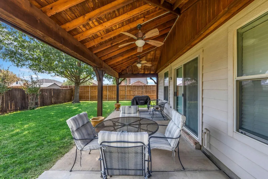 Single Family Residence For Sale in Collin County , 1320 Periwinkle Drive, Wylie, Texas 75098, 4 Bedroom, 2 Bathroom, 2 Garage spaces, 2,124 Sqft, built in 2004, mls#21390544, Real Estate Agent in Wylie, Homes For Sale in Collin county, Homes For Sale in Wylie, Realtor in Wylie Texas, Real Estate Brokerage Independent Realty Texas, Luminita Cordes Realtor