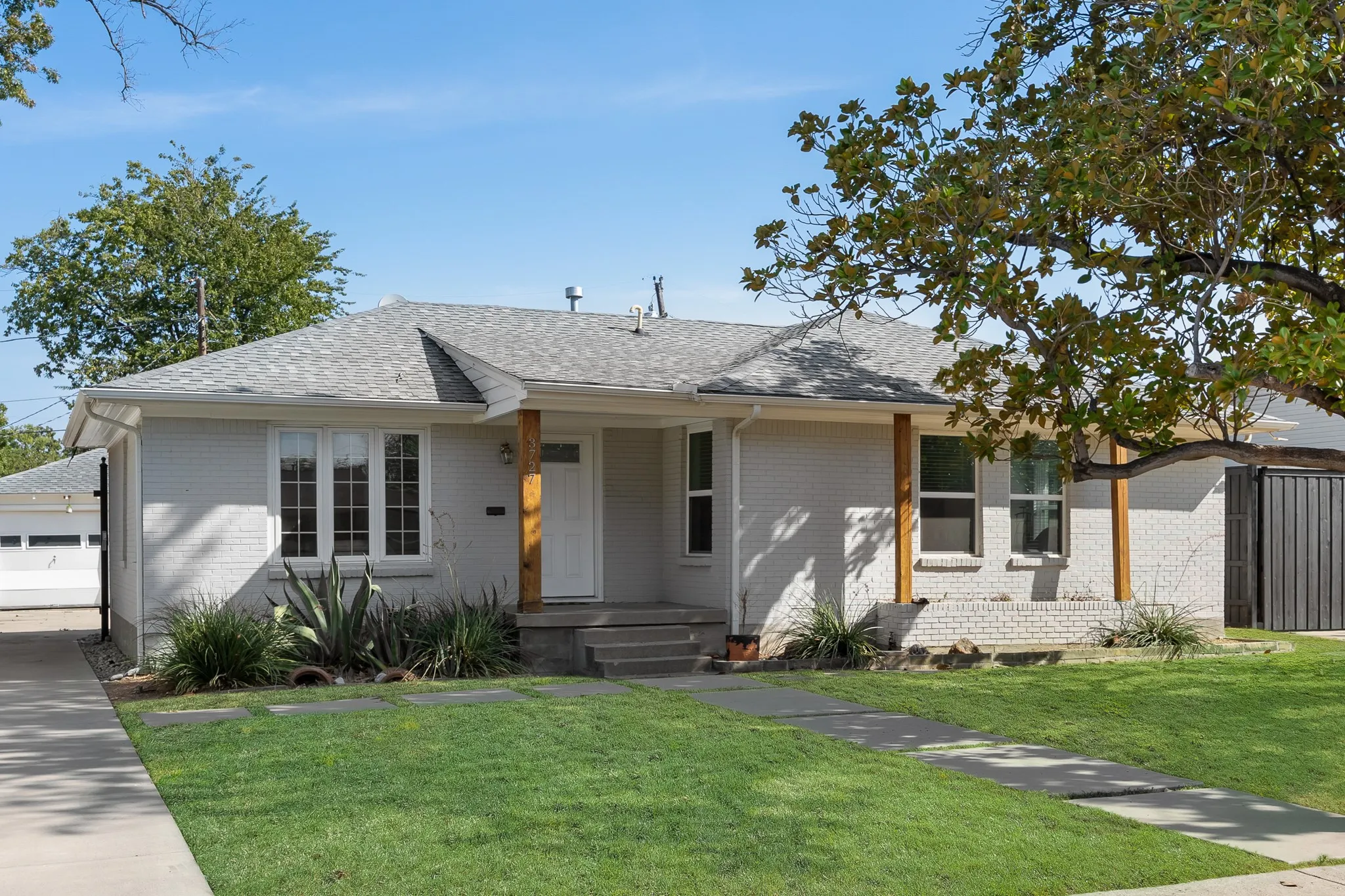 Single Family Residence For Sale