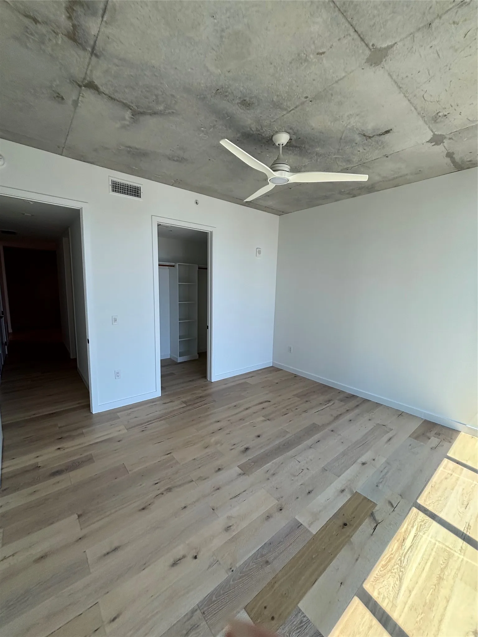 Apartment For Rent in Dallas County , 1801 N Pearl Street 3909, Dallas, Texas 75201, 2 Bedroom, 3 Bathroom, 2 Garage spaces, 1,459 Sqft, built in 2021, mls#21391496, Real Estate Agent in Dallas, Homes For Rent in Dallas county, Homes For Rent in Dallas, Realtor in Dallas Texas, Real Estate Brokerage Independent Realty Texas, Luminita Cordes Realtor