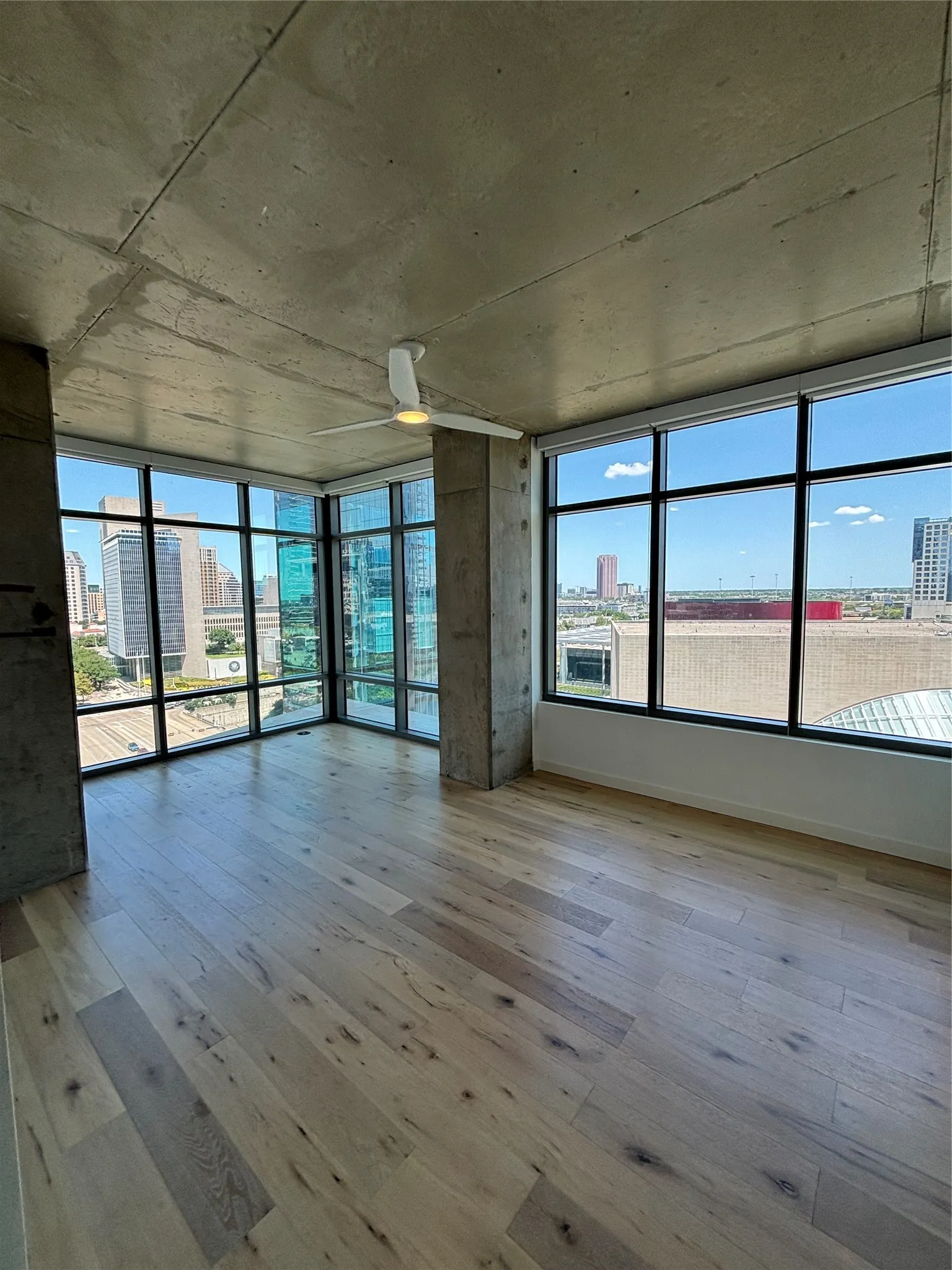 Apartment For Rent in Dallas County , 1801 N Pearl Street 3909, Dallas, Texas 75201, 2 Bedroom, 3 Bathroom, 2 Garage spaces, 1,459 Sqft, built in 2021, mls#21391496, Real Estate Agent in Dallas, Homes For Rent in Dallas county, Homes For Rent in Dallas, Realtor in Dallas Texas, Real Estate Brokerage Independent Realty Texas, Luminita Cordes Realtor