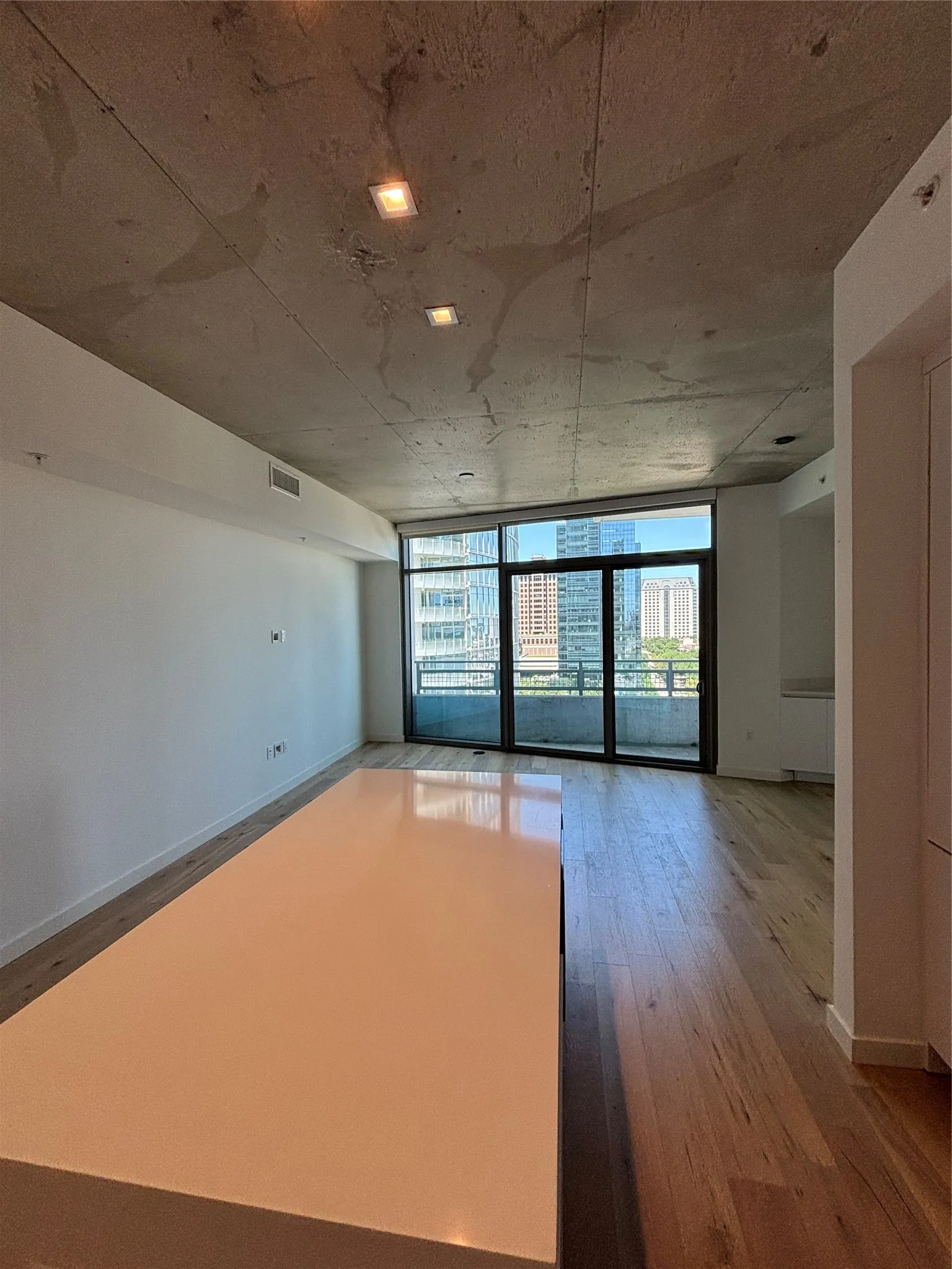 Apartment For Rent in Dallas County , 1801 N Pearl Street 3909, Dallas, Texas 75201, 2 Bedroom, 3 Bathroom, 2 Garage spaces, 1,459 Sqft, built in 2021, mls#21391496, Real Estate Agent in Dallas, Homes For Rent in Dallas county, Homes For Rent in Dallas, Realtor in Dallas Texas, Real Estate Brokerage Independent Realty Texas, Luminita Cordes Realtor