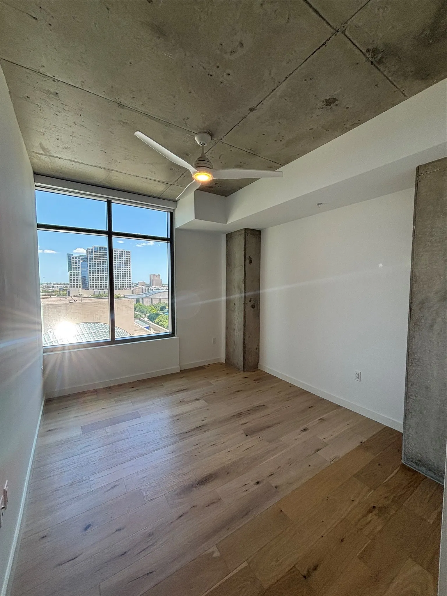 Apartment For Rent in Dallas County , 1801 N Pearl Street 3909, Dallas, Texas 75201, 2 Bedroom, 3 Bathroom, 2 Garage spaces, 1,459 Sqft, built in 2021, mls#21391496, Real Estate Agent in Dallas, Homes For Rent in Dallas county, Homes For Rent in Dallas, Realtor in Dallas Texas, Real Estate Brokerage Independent Realty Texas, Luminita Cordes Realtor