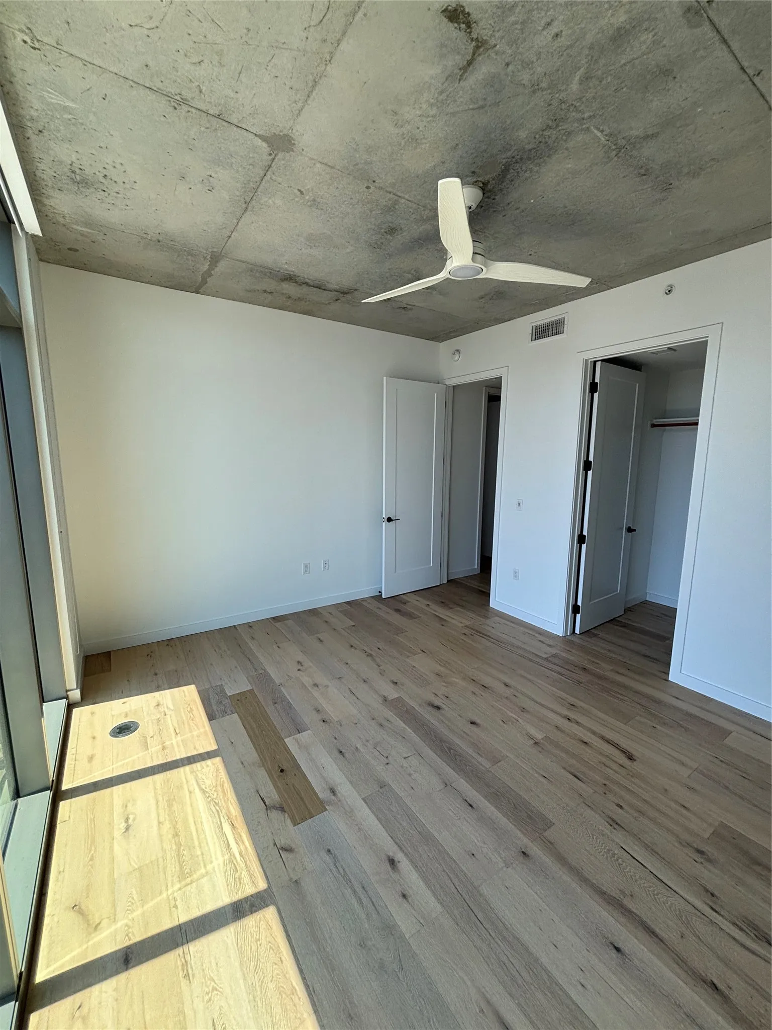 Apartment For Rent in Dallas County , 1801 N Pearl Street 3909, Dallas, Texas 75201, 2 Bedroom, 3 Bathroom, 2 Garage spaces, 1,459 Sqft, built in 2021, mls#21391496, Real Estate Agent in Dallas, Homes For Rent in Dallas county, Homes For Rent in Dallas, Realtor in Dallas Texas, Real Estate Brokerage Independent Realty Texas, Luminita Cordes Realtor