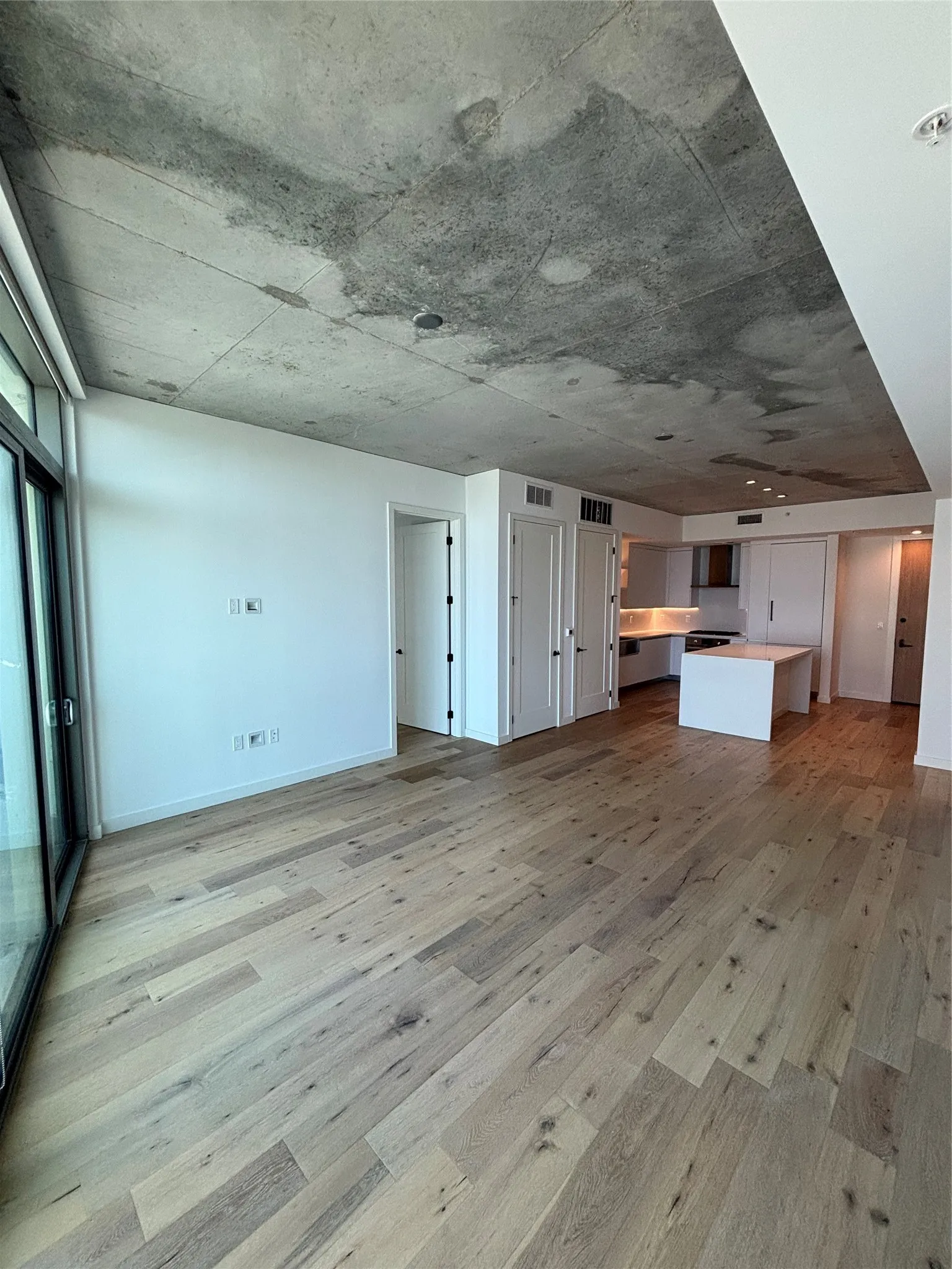 Apartment For Rent in Dallas County , 1801 N Pearl Street 3110, Dallas, Texas 75201, 3 Bedroom, 2 Bathroom, 3 Garage spaces, 1,396 Sqft, built in 2021, mls#21391499, Real Estate Agent in Dallas, Homes For Rent in Dallas county, Homes For Rent in Dallas, Realtor in Dallas Texas, Real Estate Brokerage Independent Realty Texas, Luminita Cordes Realtor