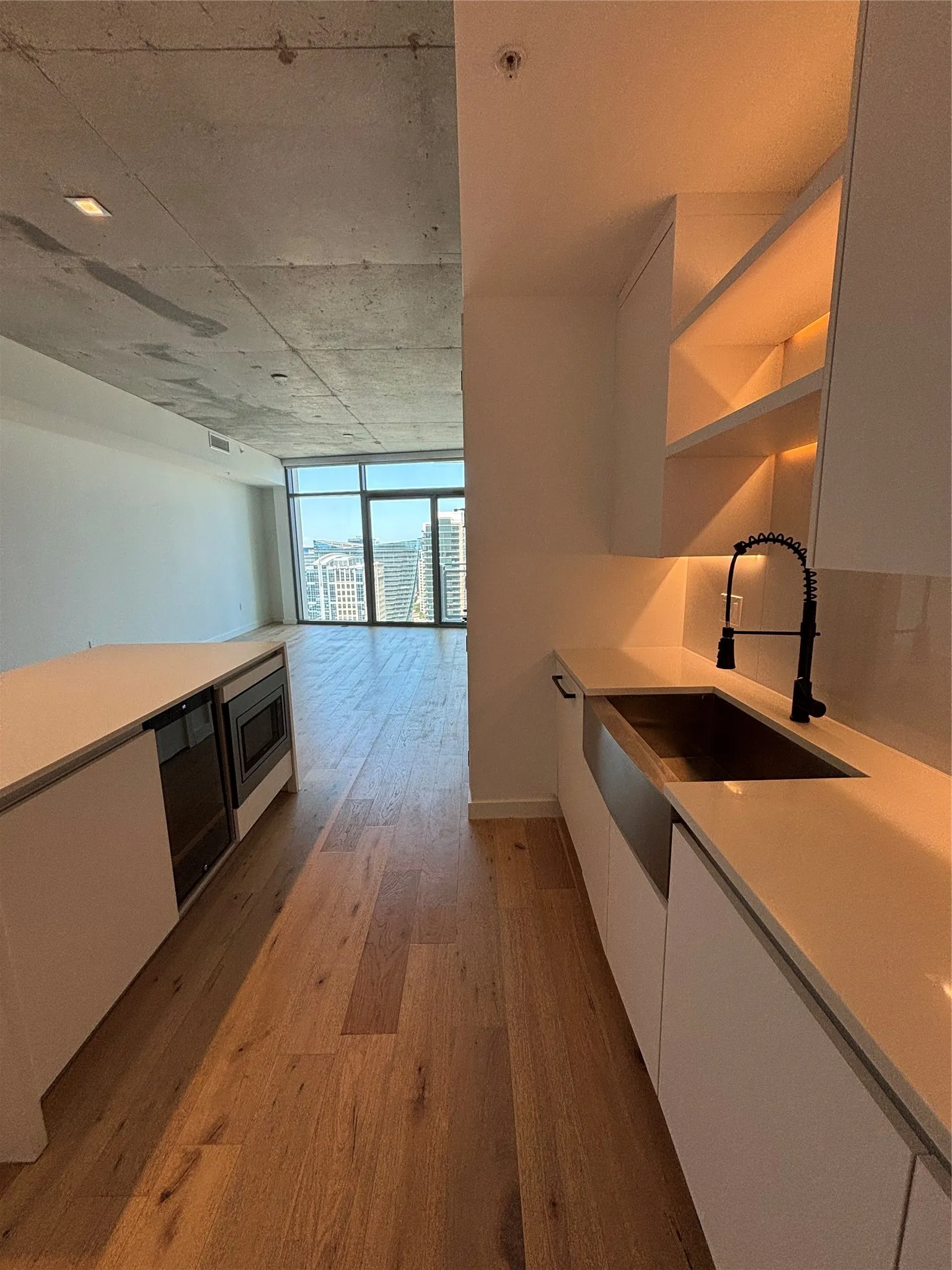 Apartment For Rent in Dallas County , 1801 N Pearl Street 3110, Dallas, Texas 75201, 3 Bedroom, 2 Bathroom, 3 Garage spaces, 1,396 Sqft, built in 2021, mls#21391499, Real Estate Agent in Dallas, Homes For Rent in Dallas county, Homes For Rent in Dallas, Realtor in Dallas Texas, Real Estate Brokerage Independent Realty Texas, Luminita Cordes Realtor