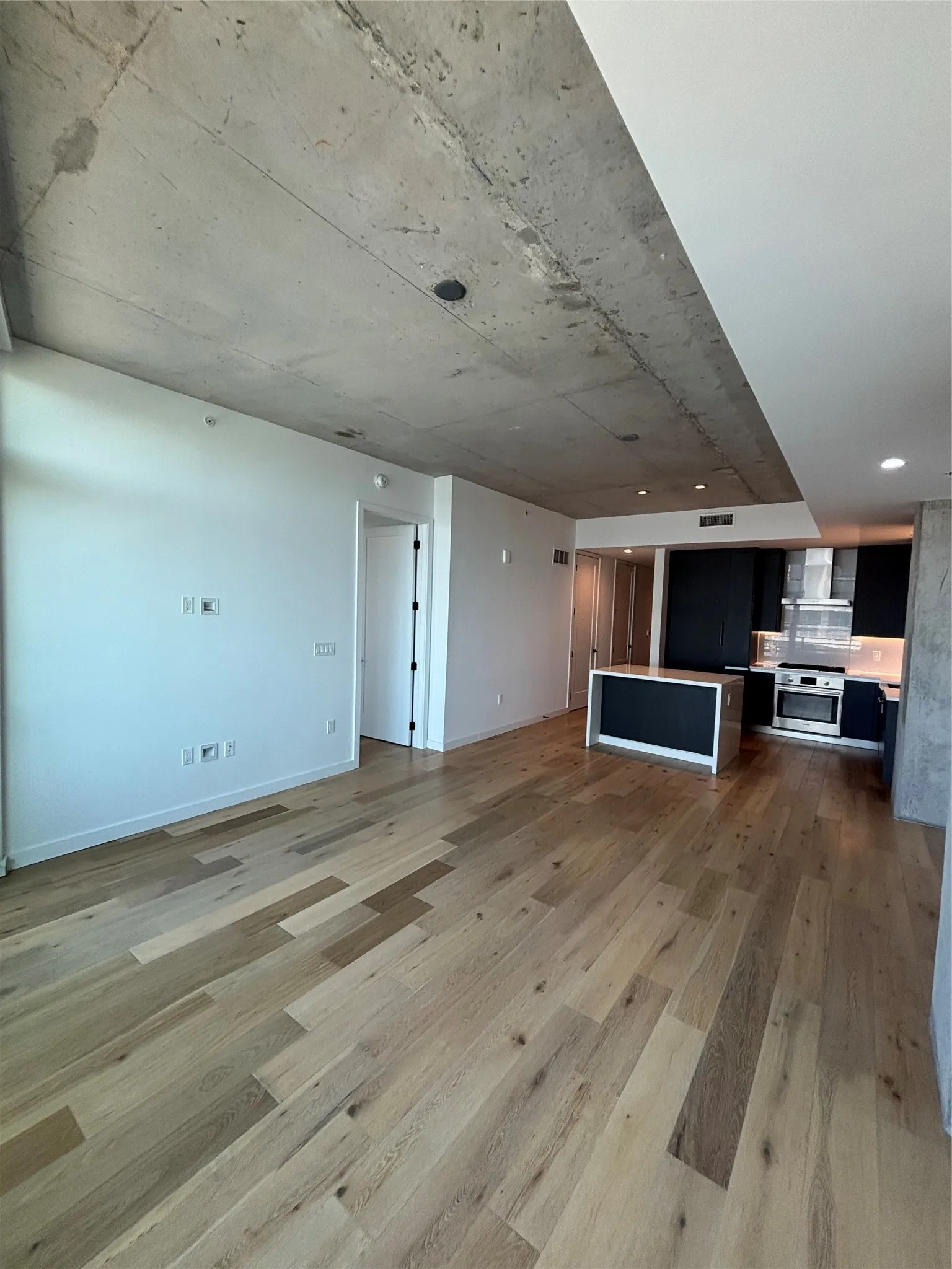 Apartment For Rent in Dallas County , 1801 N Pearl Street 3606, Dallas, Texas 75201, 2 Bedroom, 2 Bathroom, 2 Garage spaces, 1,149 Sqft, built in 2021, mls#21391502, Real Estate Agent in Dallas, Homes For Rent in Dallas county, Homes For Rent in Dallas, Realtor in Dallas Texas, Real Estate Brokerage Independent Realty Texas, Luminita Cordes Realtor