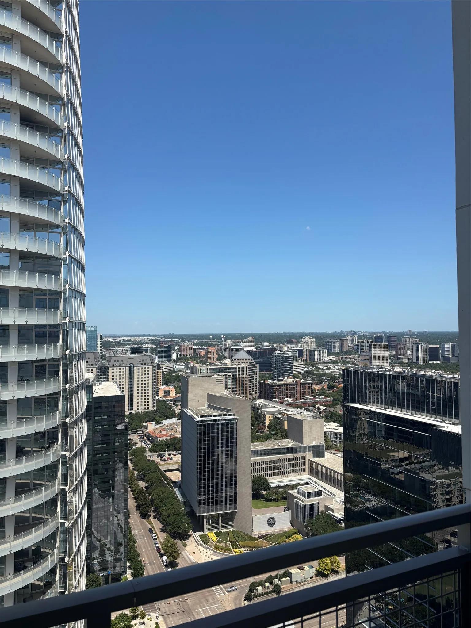 Apartment For Rent in Dallas County , 1801 N Pearl Street 3606, Dallas, Texas 75201, 2 Bedroom, 2 Bathroom, 2 Garage spaces, 1,149 Sqft, built in 2021, mls#21391502, Real Estate Agent in Dallas, Homes For Rent in Dallas county, Homes For Rent in Dallas, Realtor in Dallas Texas, Real Estate Brokerage Independent Realty Texas, Luminita Cordes Realtor