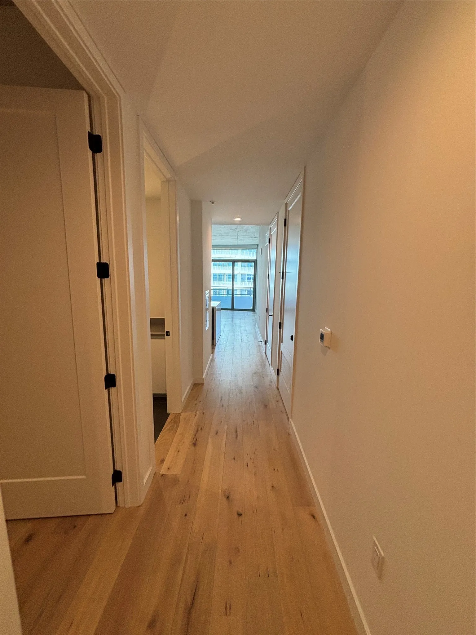 Apartment For Rent in Dallas County , 1801 N Pearl Street 3606, Dallas, Texas 75201, 2 Bedroom, 2 Bathroom, 2 Garage spaces, 1,149 Sqft, built in 2021, mls#21391502, Real Estate Agent in Dallas, Homes For Rent in Dallas county, Homes For Rent in Dallas, Realtor in Dallas Texas, Real Estate Brokerage Independent Realty Texas, Luminita Cordes Realtor