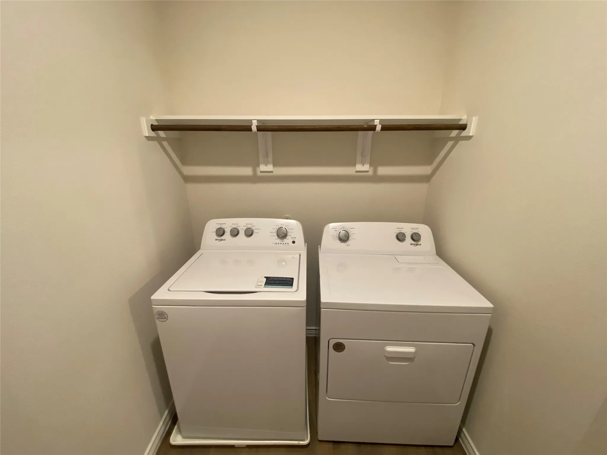 Townhouse For Rent in Dallas County , 2005 Buffalo Hill Drive, Mesquite, Texas 75149, 3 Bedroom, 3 Bathroom, 2 Garage spaces, 1,691 Sqft, built in 2022, mls#21391505, Real Estate Agent in Mesquite, Homes For Rent in Dallas county, Homes For Rent in Mesquite, Realtor in Mesquite Texas, Real Estate Brokerage Independent Realty Texas, Luminita Cordes Realtor