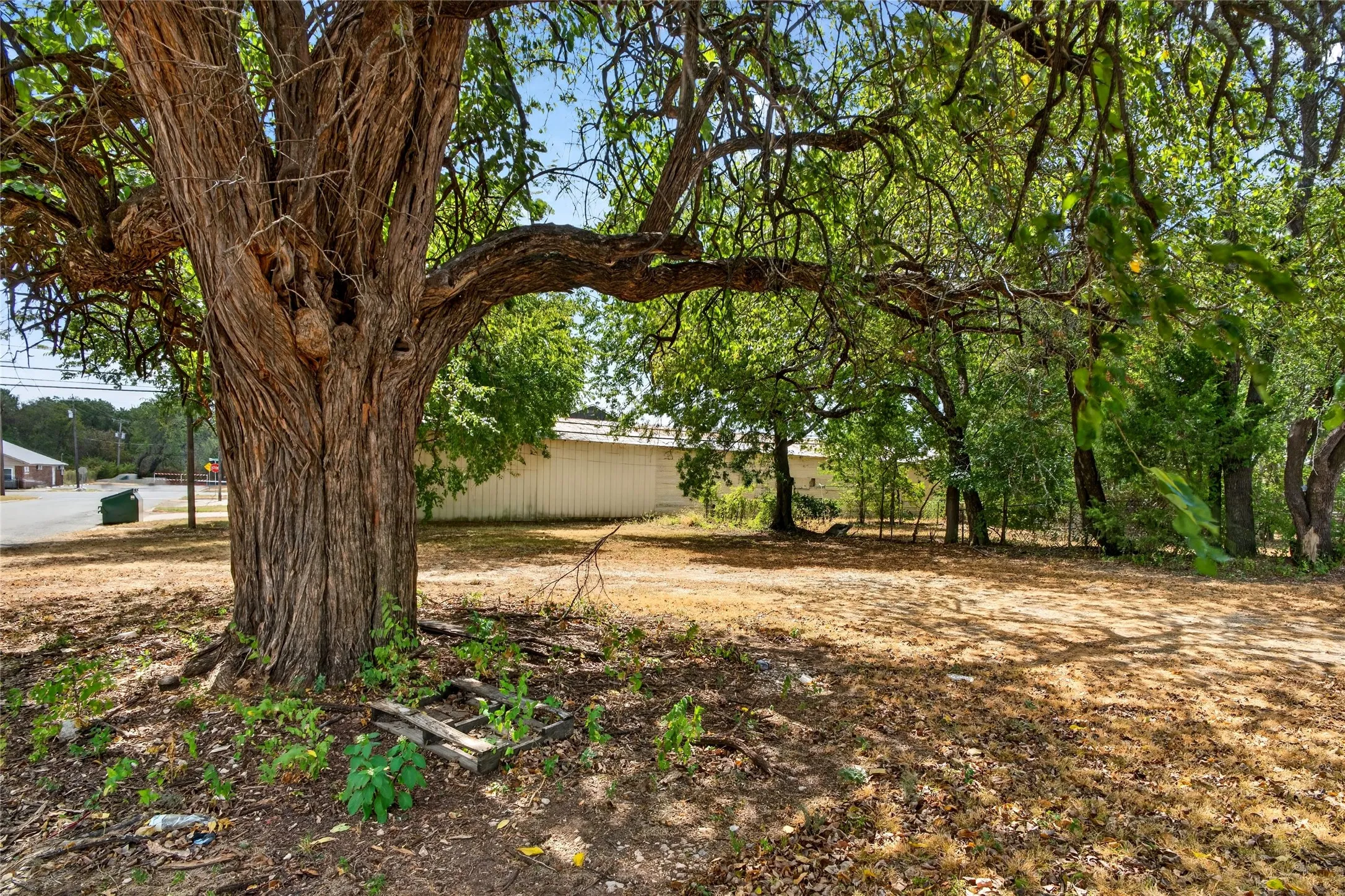 Unimproved Land For Sale in Grayson County , 000 Bond Street, Denison, Texas 75020, 0, 0, Garage spaces, 0 Sqft, built in 0, mls#21386300, Real Estate Agent in Denison, Homes For Sale in Grayson county, Homes For Sale in Denison, Realtor in Denison Texas, Real Estate Brokerage Independent Realty Texas, Luminita Cordes Realtor
