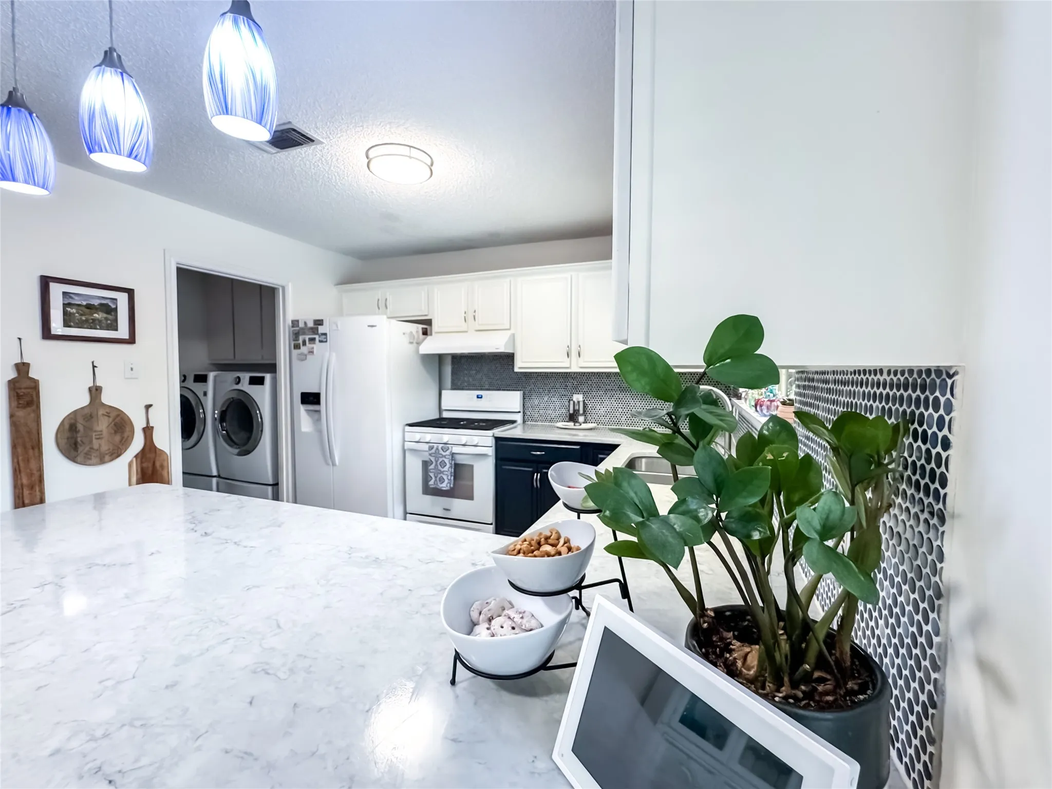 Single Family Residence For Sale in Tarrant County , 4805 Bonneville Drive, Arlington, Texas 76016, 3 Bedroom, 2 Bathroom, 2 Garage spaces, 1,853 Sqft, built in 1975, mls#21391522, Real Estate Agent in Arlington, Homes For Sale in Tarrant county, Homes For Sale in Arlington, Realtor in Arlington Texas, Real Estate Brokerage Independent Realty Texas, Luminita Cordes Realtor