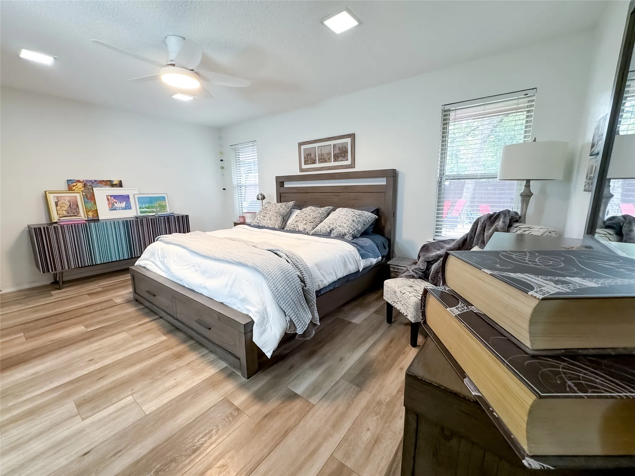 Single Family Residence For Sale in Tarrant County , 4805 Bonneville Drive, Arlington, Texas 76016, 3 Bedroom, 2 Bathroom, 2 Garage spaces, 1,853 Sqft, built in 1975, mls#21391522, Real Estate Agent in Arlington, Homes For Sale in Tarrant county, Homes For Sale in Arlington, Realtor in Arlington Texas, Real Estate Brokerage Independent Realty Texas, Luminita Cordes Realtor