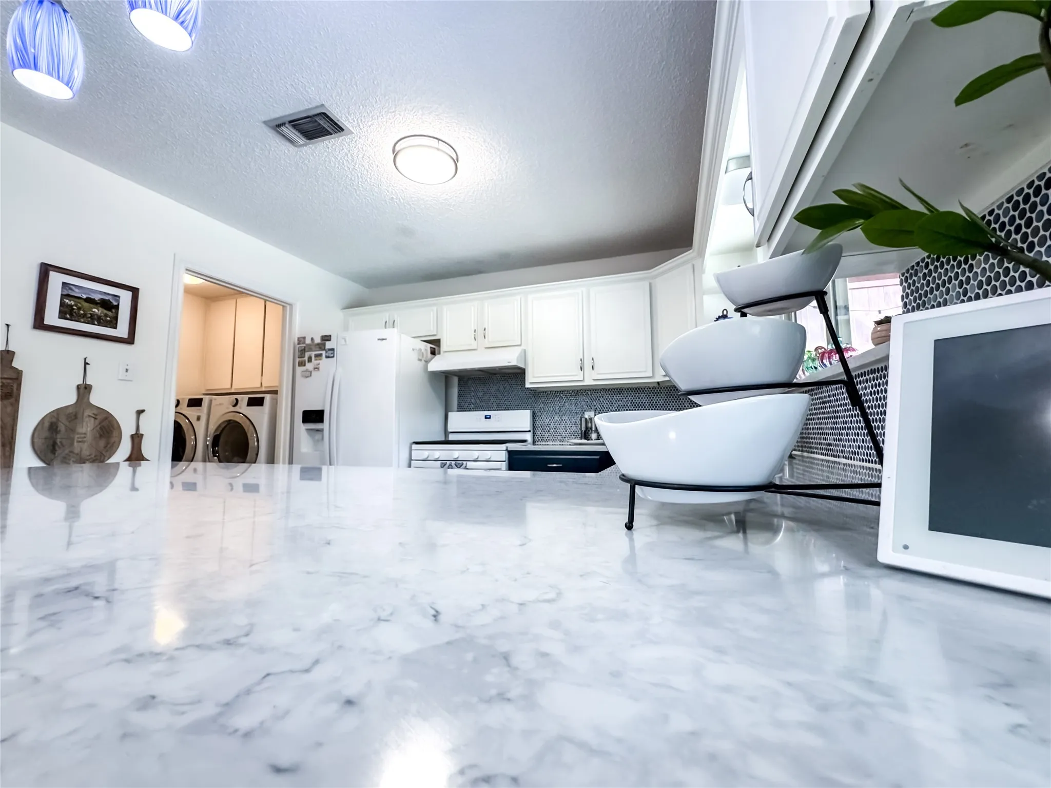 Single Family Residence For Sale in Tarrant County , 4805 Bonneville Drive, Arlington, Texas 76016, 3 Bedroom, 2 Bathroom, 2 Garage spaces, 1,853 Sqft, built in 1975, mls#21391522, Real Estate Agent in Arlington, Homes For Sale in Tarrant county, Homes For Sale in Arlington, Realtor in Arlington Texas, Real Estate Brokerage Independent Realty Texas, Luminita Cordes Realtor