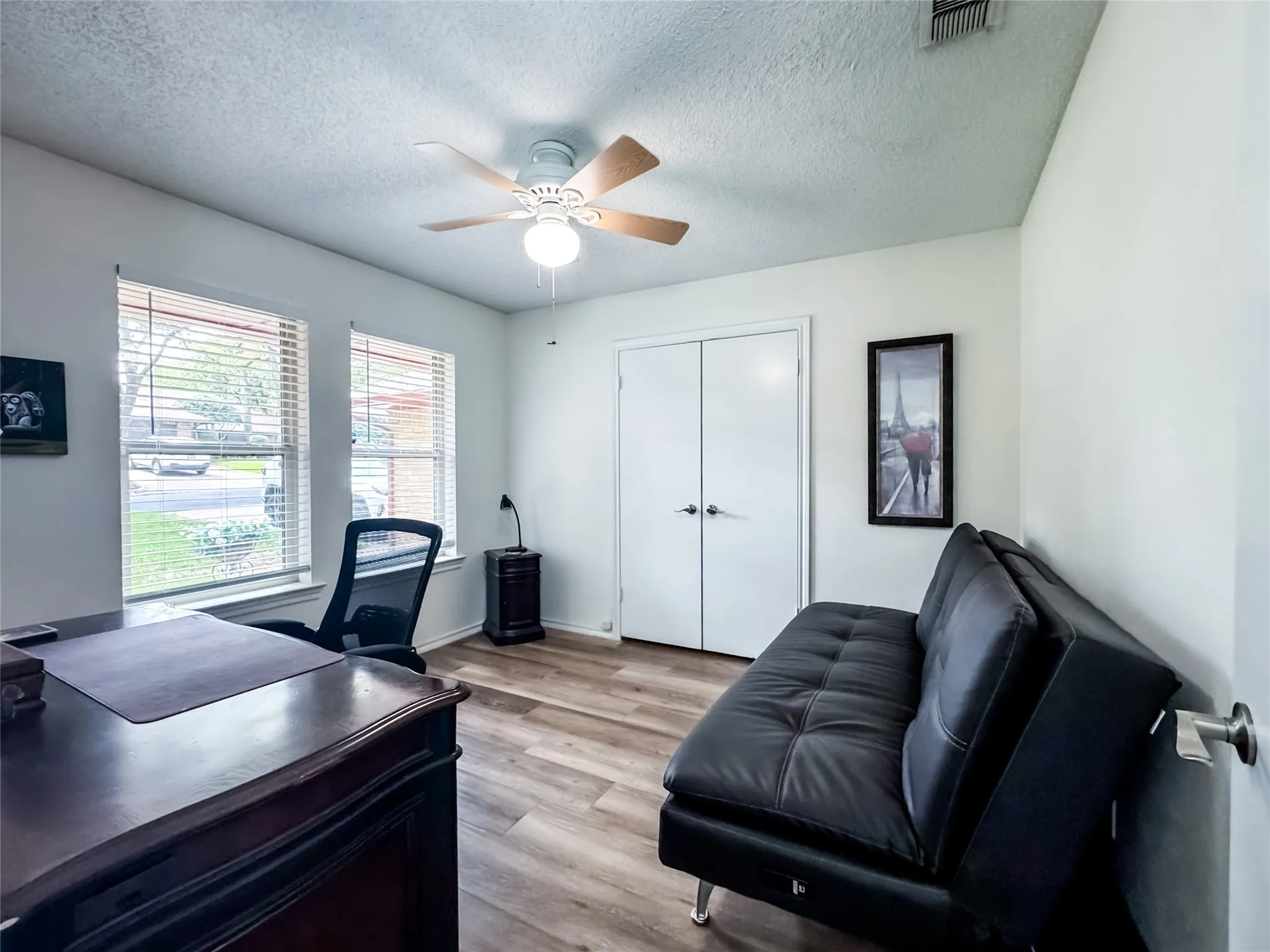 Single Family Residence For Sale in Tarrant County , 4805 Bonneville Drive, Arlington, Texas 76016, 3 Bedroom, 2 Bathroom, 2 Garage spaces, 1,853 Sqft, built in 1975, mls#21391522, Real Estate Agent in Arlington, Homes For Sale in Tarrant county, Homes For Sale in Arlington, Realtor in Arlington Texas, Real Estate Brokerage Independent Realty Texas, Luminita Cordes Realtor