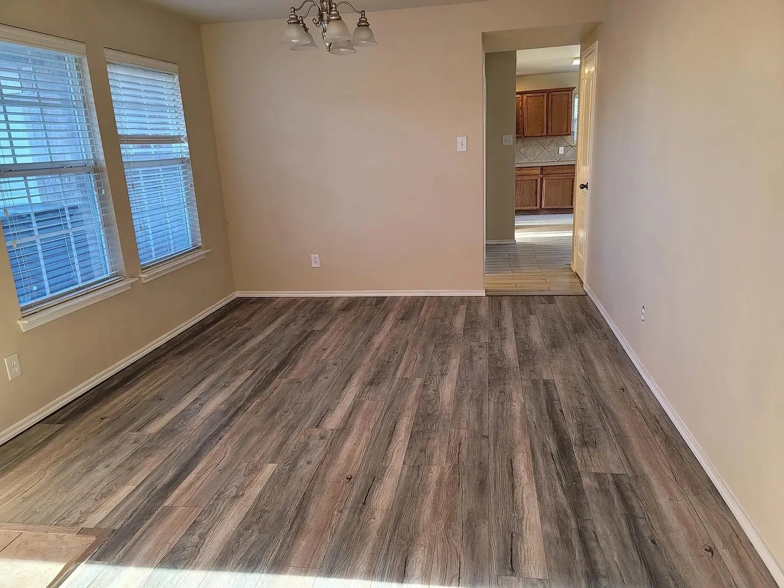 Single Family Residence For Rent in Dallas County , 4706 Maritime Cove, Garland, Texas 75043, 3 Bedroom, 3 Bathroom, 2 Garage spaces, 2,354 Sqft, built in 2005, mls#21391523, Real Estate Agent in Garland, Homes For Rent in Dallas county, Homes For Rent in Garland, Realtor in Garland Texas, Real Estate Brokerage Independent Realty Texas, Luminita Cordes Realtor