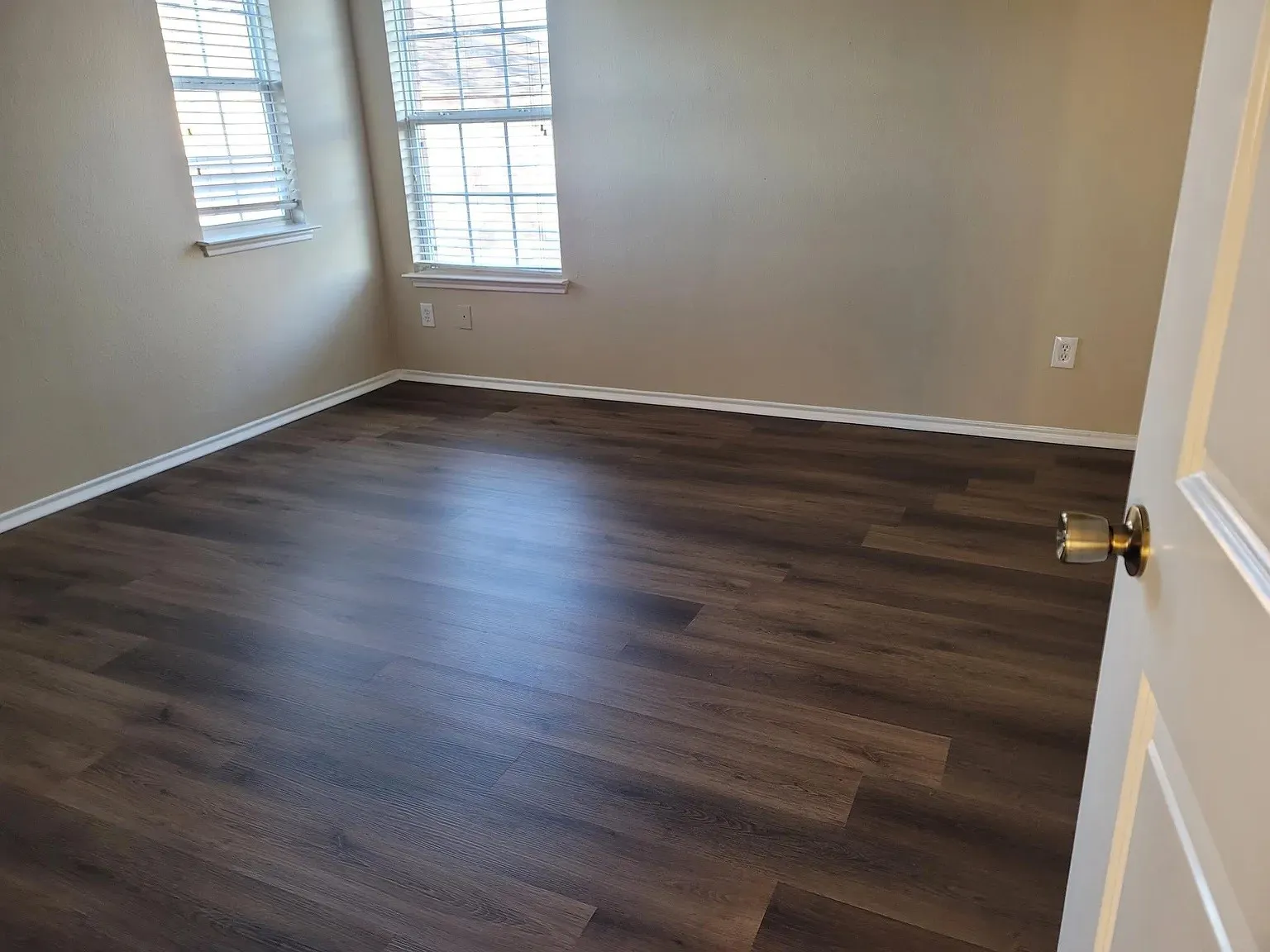 Single Family Residence For Rent in Dallas County , 4706 Maritime Cove, Garland, Texas 75043, 3 Bedroom, 3 Bathroom, 2 Garage spaces, 2,354 Sqft, built in 2005, mls#21391523, Real Estate Agent in Garland, Homes For Rent in Dallas county, Homes For Rent in Garland, Realtor in Garland Texas, Real Estate Brokerage Independent Realty Texas, Luminita Cordes Realtor