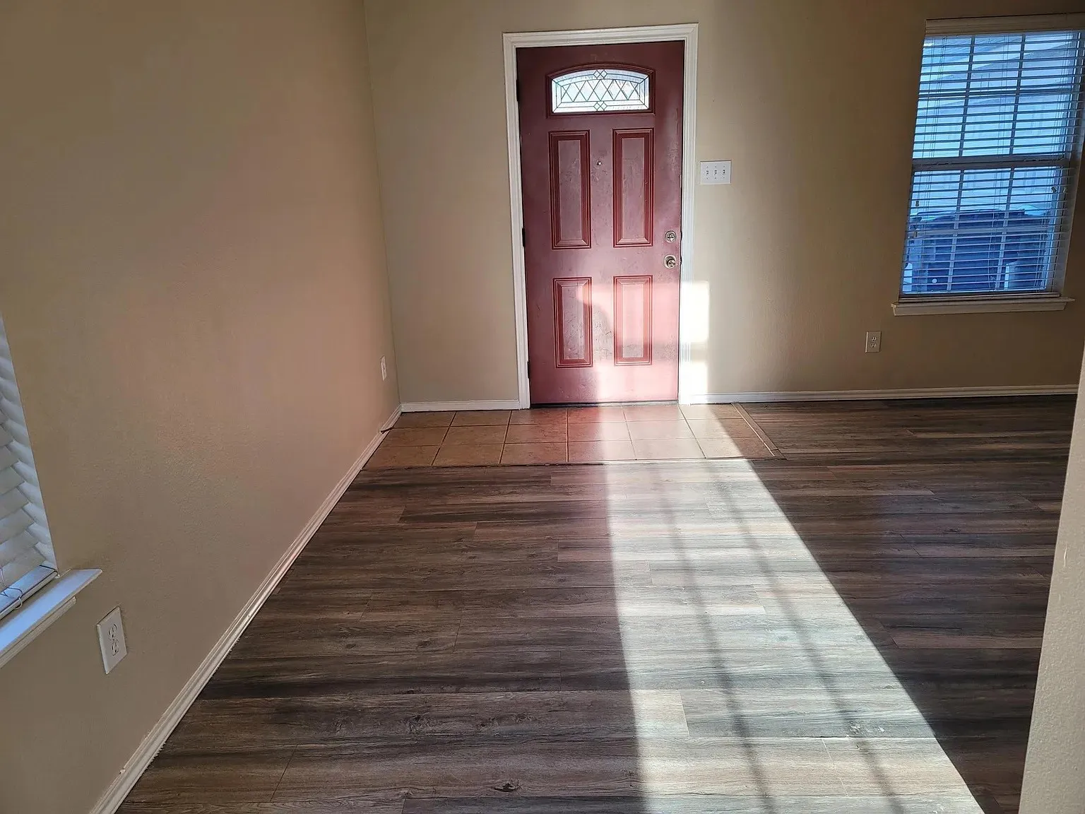 Single Family Residence For Rent in Dallas County , 4706 Maritime Cove, Garland, Texas 75043, 3 Bedroom, 3 Bathroom, 2 Garage spaces, 2,354 Sqft, built in 2005, mls#21391523, Real Estate Agent in Garland, Homes For Rent in Dallas county, Homes For Rent in Garland, Realtor in Garland Texas, Real Estate Brokerage Independent Realty Texas, Luminita Cordes Realtor