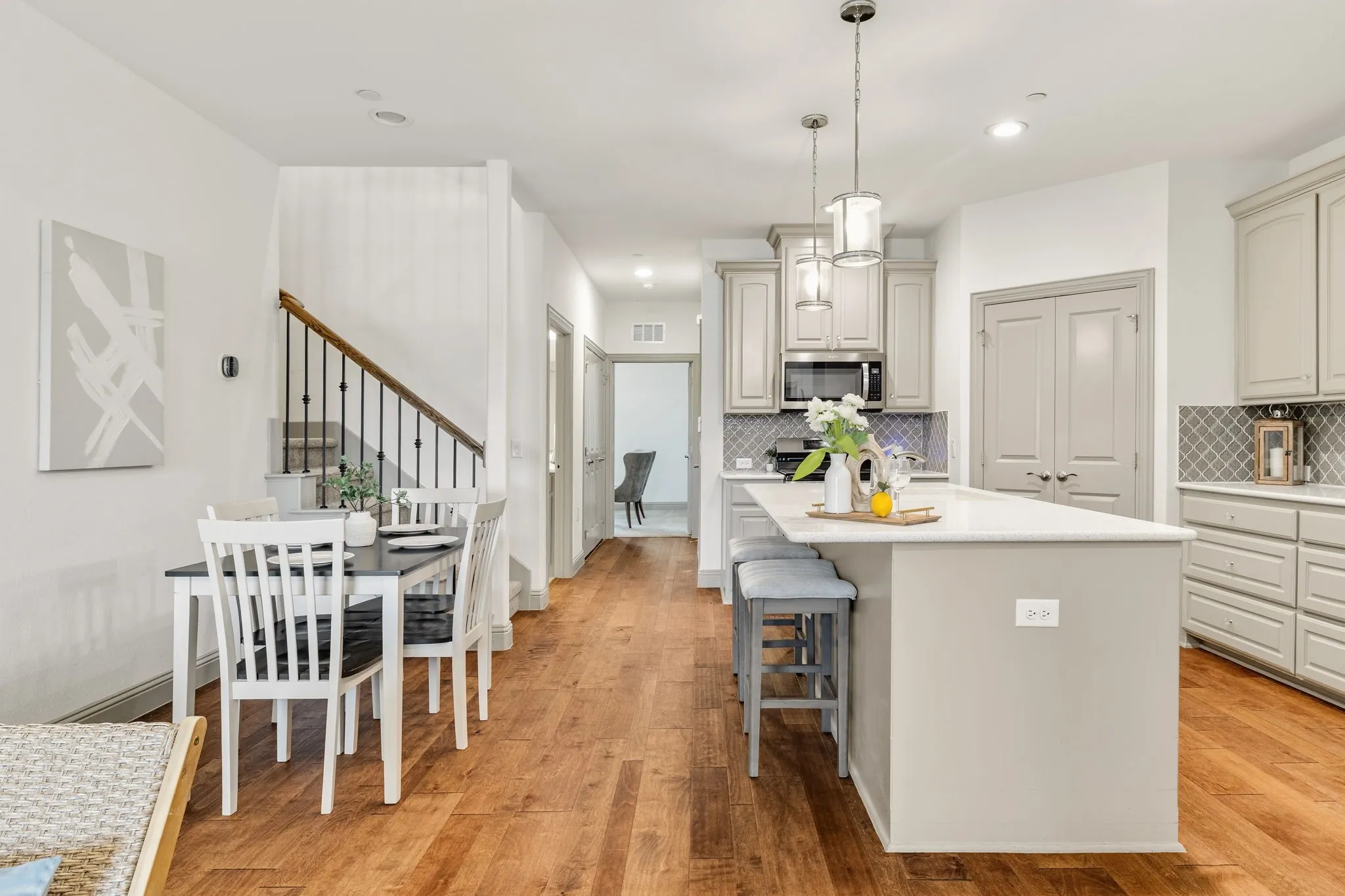 Townhouse For Sale in Denton County , 4090 Pequin Drive, Prosper, Texas 75078, 3 Bedroom, 3 Bathroom, 2 Garage spaces, 2,078 Sqft, built in 2017, mls#21391529, Real Estate Agent in Prosper, Homes For Sale in Denton county, Homes For Sale in Prosper, Realtor in Prosper Texas, Real Estate Brokerage Independent Realty Texas, Luminita Cordes Realtor