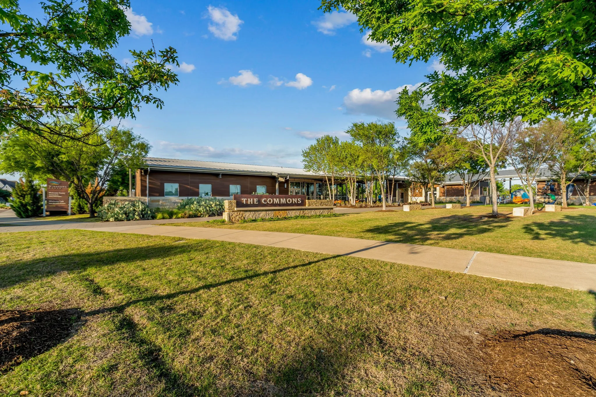 Townhouse For Sale in Denton County , 4090 Pequin Drive, Prosper, Texas 75078, 3 Bedroom, 3 Bathroom, 2 Garage spaces, 2,078 Sqft, built in 2017, mls#21391529, Real Estate Agent in Prosper, Homes For Sale in Denton county, Homes For Sale in Prosper, Realtor in Prosper Texas, Real Estate Brokerage Independent Realty Texas, Luminita Cordes Realtor