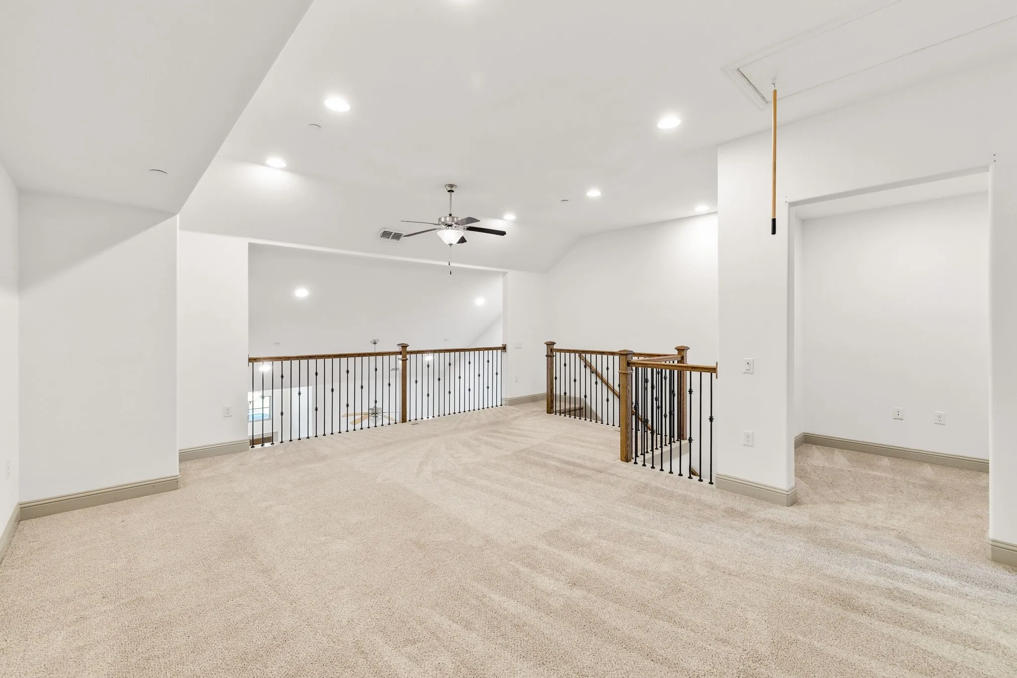Townhouse For Sale in Denton County , 4090 Pequin Drive, Prosper, Texas 75078, 3 Bedroom, 3 Bathroom, 2 Garage spaces, 2,078 Sqft, built in 2017, mls#21391529, Real Estate Agent in Prosper, Homes For Sale in Denton county, Homes For Sale in Prosper, Realtor in Prosper Texas, Real Estate Brokerage Independent Realty Texas, Luminita Cordes Realtor