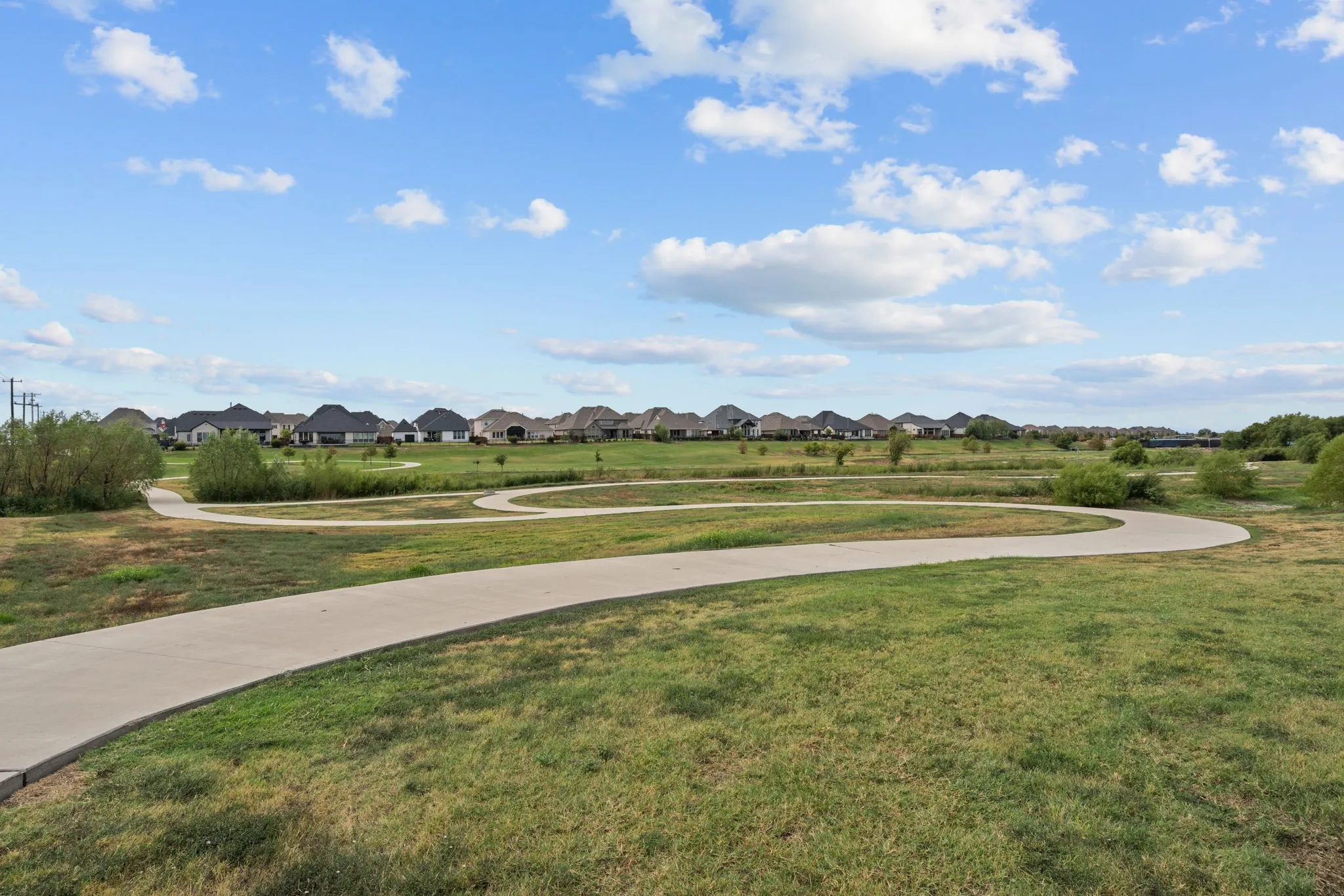 Townhouse For Sale in Denton County , 4090 Pequin Drive, Prosper, Texas 75078, 3 Bedroom, 3 Bathroom, 2 Garage spaces, 2,078 Sqft, built in 2017, mls#21391529, Real Estate Agent in Prosper, Homes For Sale in Denton county, Homes For Sale in Prosper, Realtor in Prosper Texas, Real Estate Brokerage Independent Realty Texas, Luminita Cordes Realtor