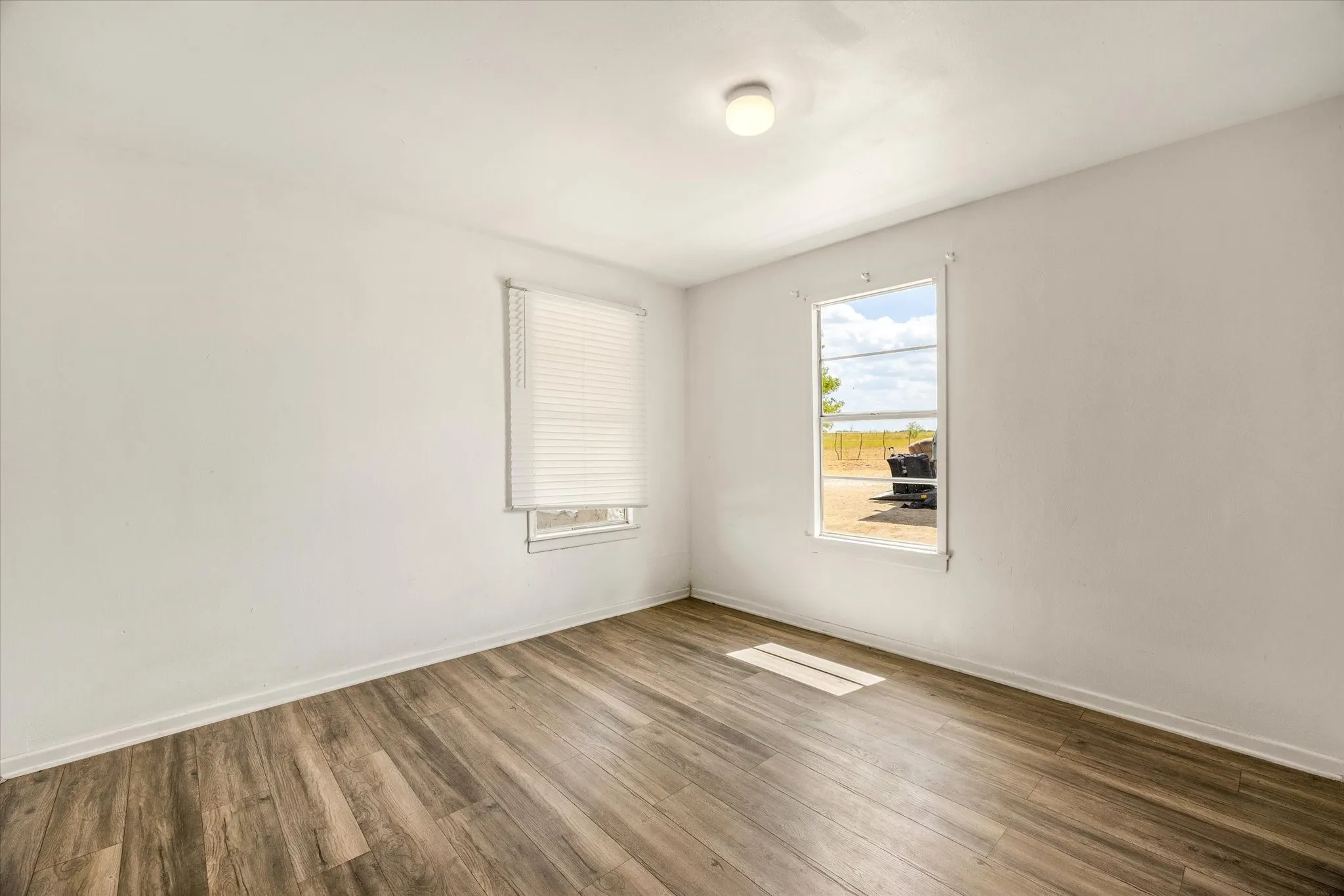 Single Family Residence For Sale in Hamilton County , 234 County Road 127, Carlton, Texas 76436, 3 Bedroom, 2 Bathroom, 1 Garage spaces, 1,468 Sqft, built in 1900, mls#21391532, Real Estate Agent in Carlton, Homes For Sale in Hamilton county, Homes For Sale in Carlton, Realtor in Carlton Texas, Real Estate Brokerage Independent Realty Texas, Luminita Cordes Realtor