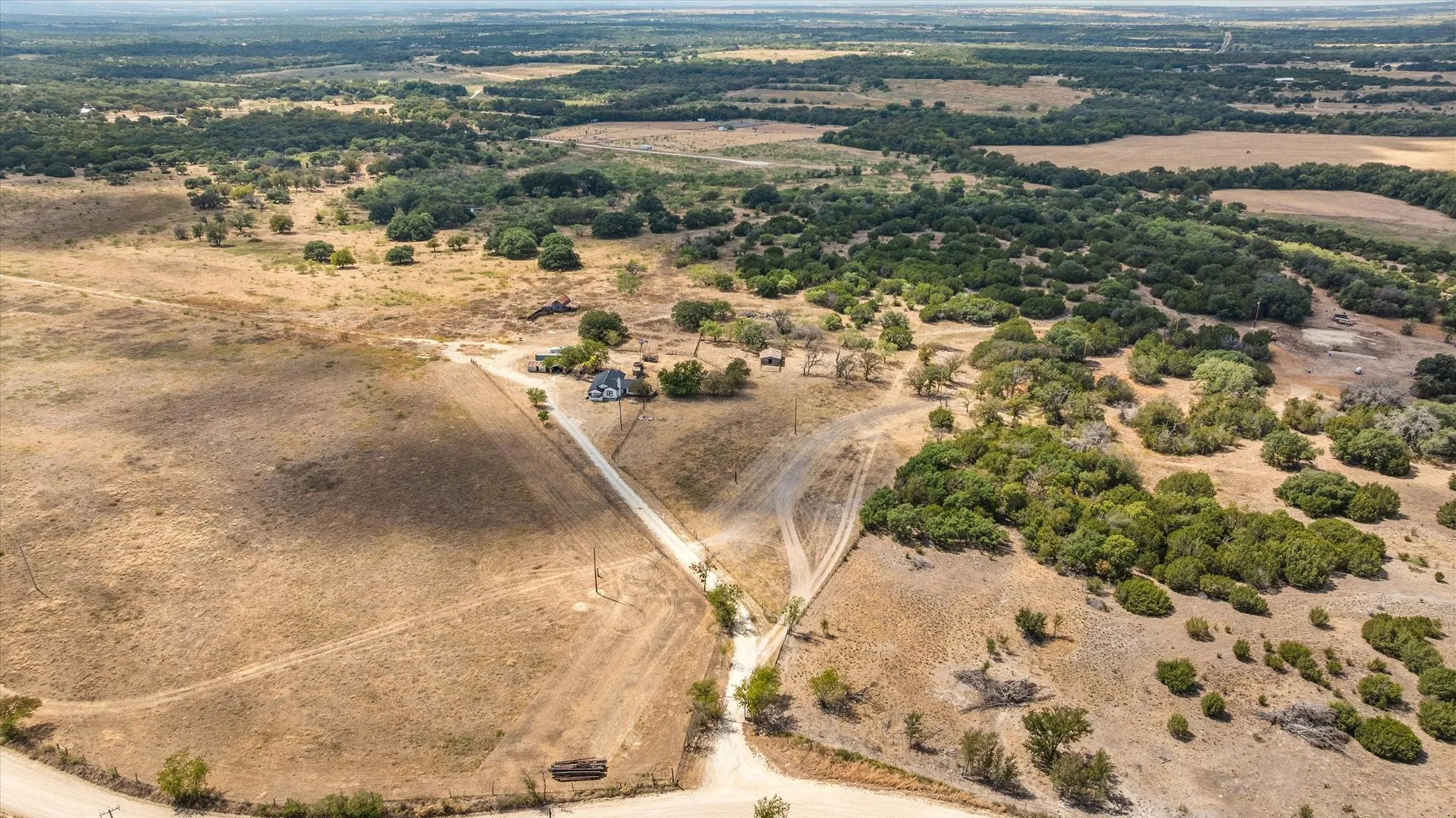 Single Family Residence For Sale in Hamilton County , 234 County Road 127, Carlton, Texas 76436, 3 Bedroom, 2 Bathroom, 1 Garage spaces, 1,468 Sqft, built in 1900, mls#21391532, Real Estate Agent in Carlton, Homes For Sale in Hamilton county, Homes For Sale in Carlton, Realtor in Carlton Texas, Real Estate Brokerage Independent Realty Texas, Luminita Cordes Realtor