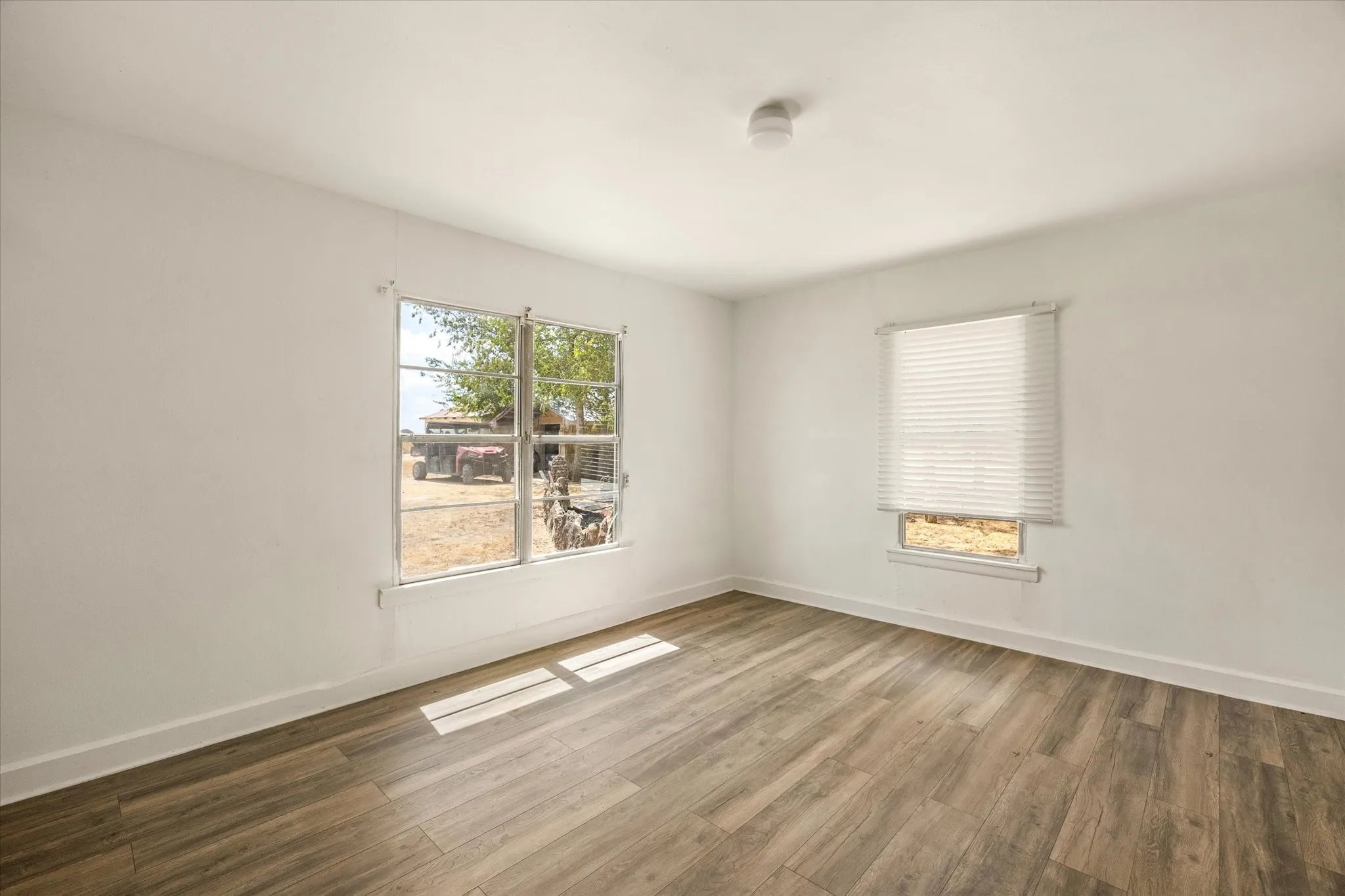 Single Family Residence For Sale in Hamilton County , 234 County Road 127, Carlton, Texas 76436, 3 Bedroom, 2 Bathroom, 1 Garage spaces, 1,468 Sqft, built in 1900, mls#21391532, Real Estate Agent in Carlton, Homes For Sale in Hamilton county, Homes For Sale in Carlton, Realtor in Carlton Texas, Real Estate Brokerage Independent Realty Texas, Luminita Cordes Realtor
