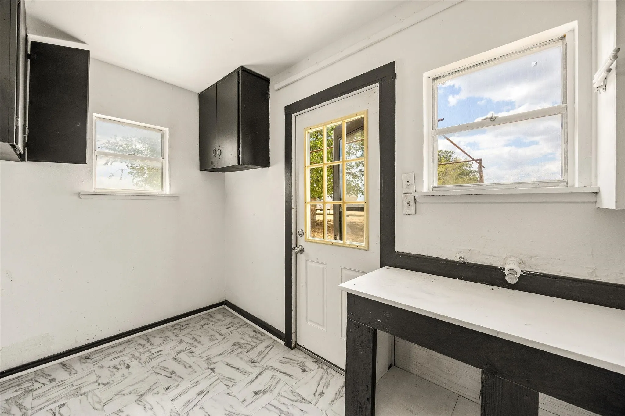 Single Family Residence For Sale in Hamilton County , 234 County Road 127, Carlton, Texas 76436, 3 Bedroom, 2 Bathroom, 1 Garage spaces, 1,468 Sqft, built in 1900, mls#21391532, Real Estate Agent in Carlton, Homes For Sale in Hamilton county, Homes For Sale in Carlton, Realtor in Carlton Texas, Real Estate Brokerage Independent Realty Texas, Luminita Cordes Realtor
