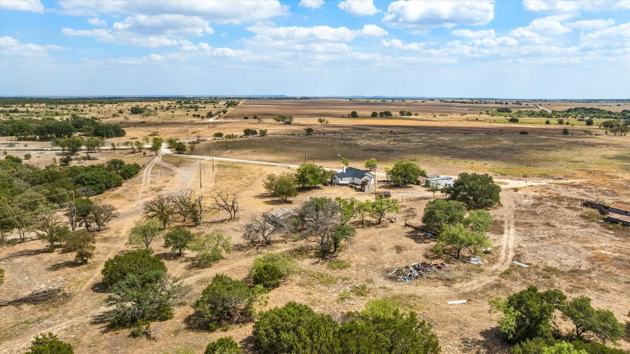 Single Family Residence For Sale in Hamilton County , 234 County Road 127, Carlton, Texas 76436, 3 Bedroom, 2 Bathroom, 1 Garage spaces, 1,468 Sqft, built in 1900, mls#21391532, Real Estate Agent in Carlton, Homes For Sale in Hamilton county, Homes For Sale in Carlton, Realtor in Carlton Texas, Real Estate Brokerage Independent Realty Texas, Luminita Cordes Realtor