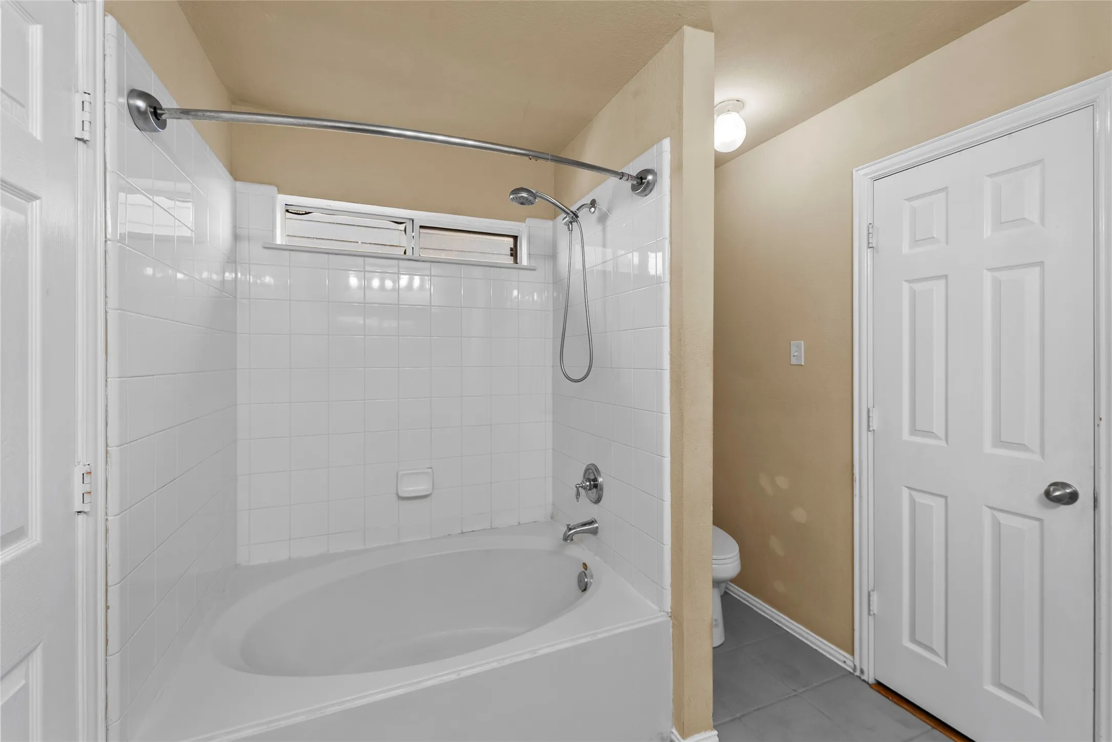 Single Family Residence For Sale in Denton County , 10329 Nantucket Drive, Providence Village, Texas 76227, 3 Bedroom, 3 Bathroom, 2 Garage spaces, 1,937 Sqft, built in 2003, mls#21391537, Real Estate Agent in Providence Village, Homes For Sale in Denton county, Homes For Sale in Providence Village, Realtor in Providence Village Texas, Real Estate Brokerage Independent Realty Texas, Luminita Cordes Realtor