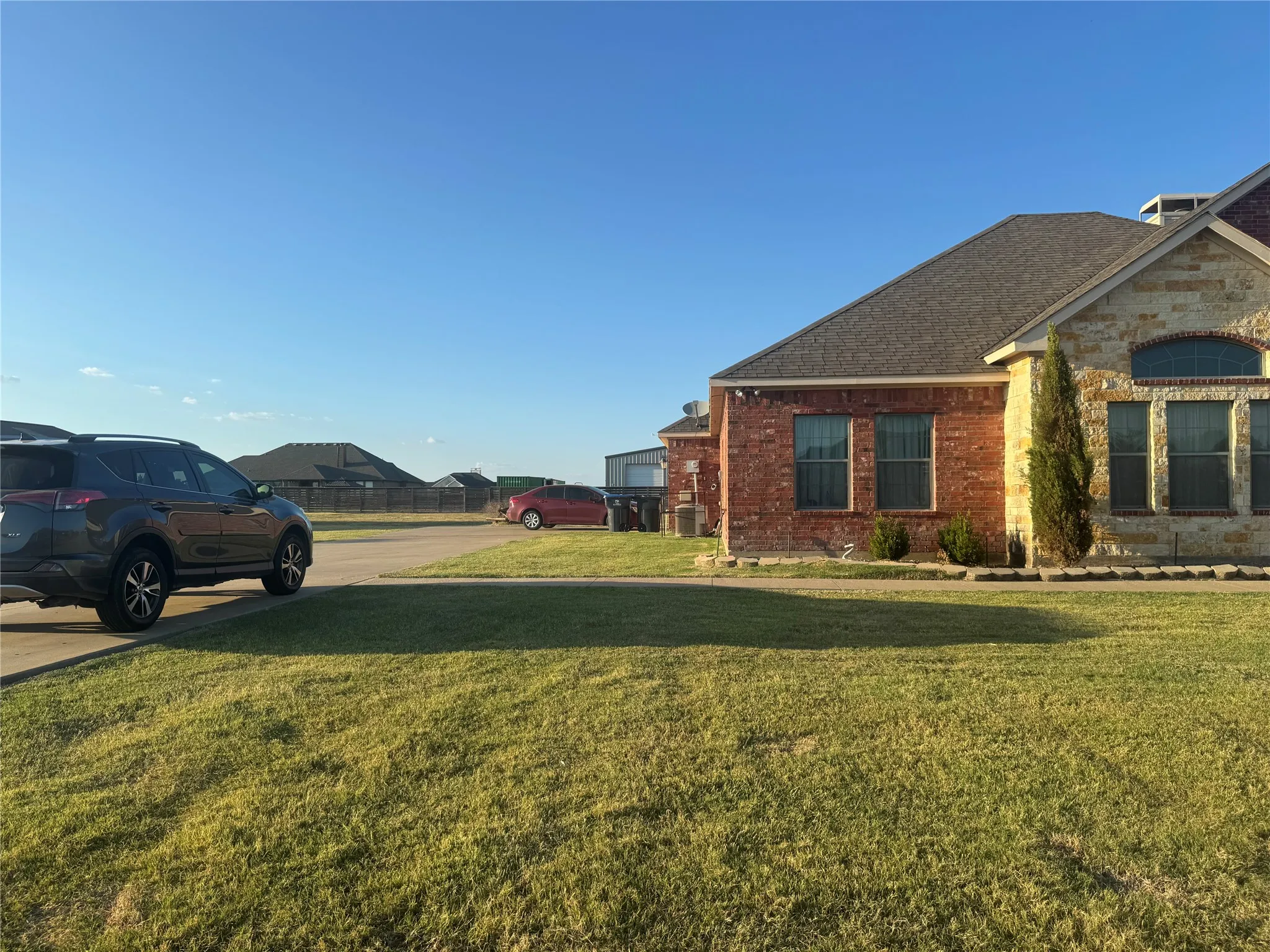 Single Family Residence For Sale in Collin County , 2700 Jessica Way Lane, Royse City, Texas 75189, 3 Bedroom, 3 Bathroom, 2 Garage spaces, 2,303 Sqft, built in 2013, mls#21365175, Real Estate Agent in Royse City, Homes For Sale in Collin county, Homes For Sale in Royse City, Realtor in Royse City Texas, Real Estate Brokerage Independent Realty Texas, Luminita Cordes Realtor