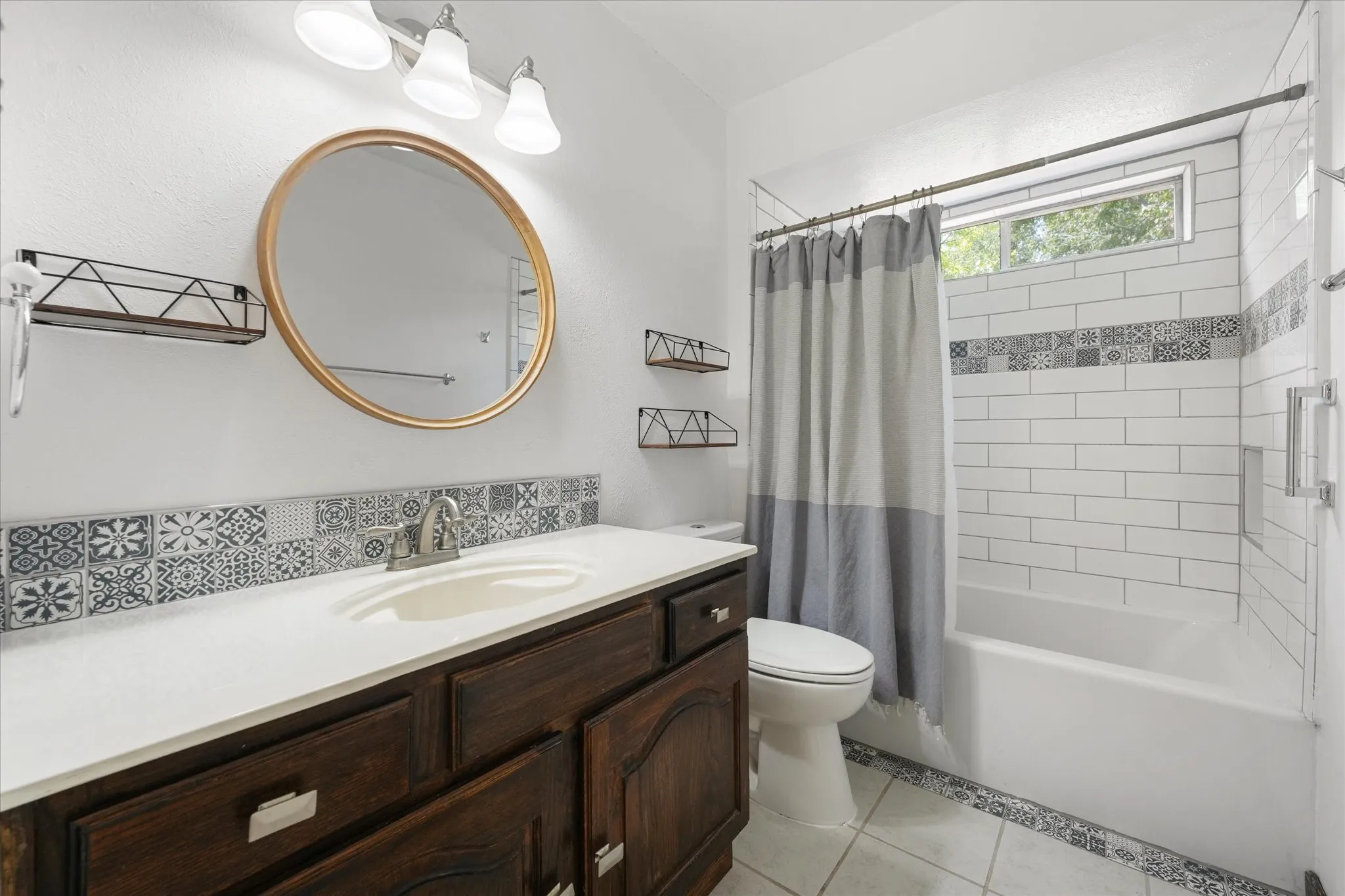 2nd full bath. This is the upper one for bedrooms 2 and 3.