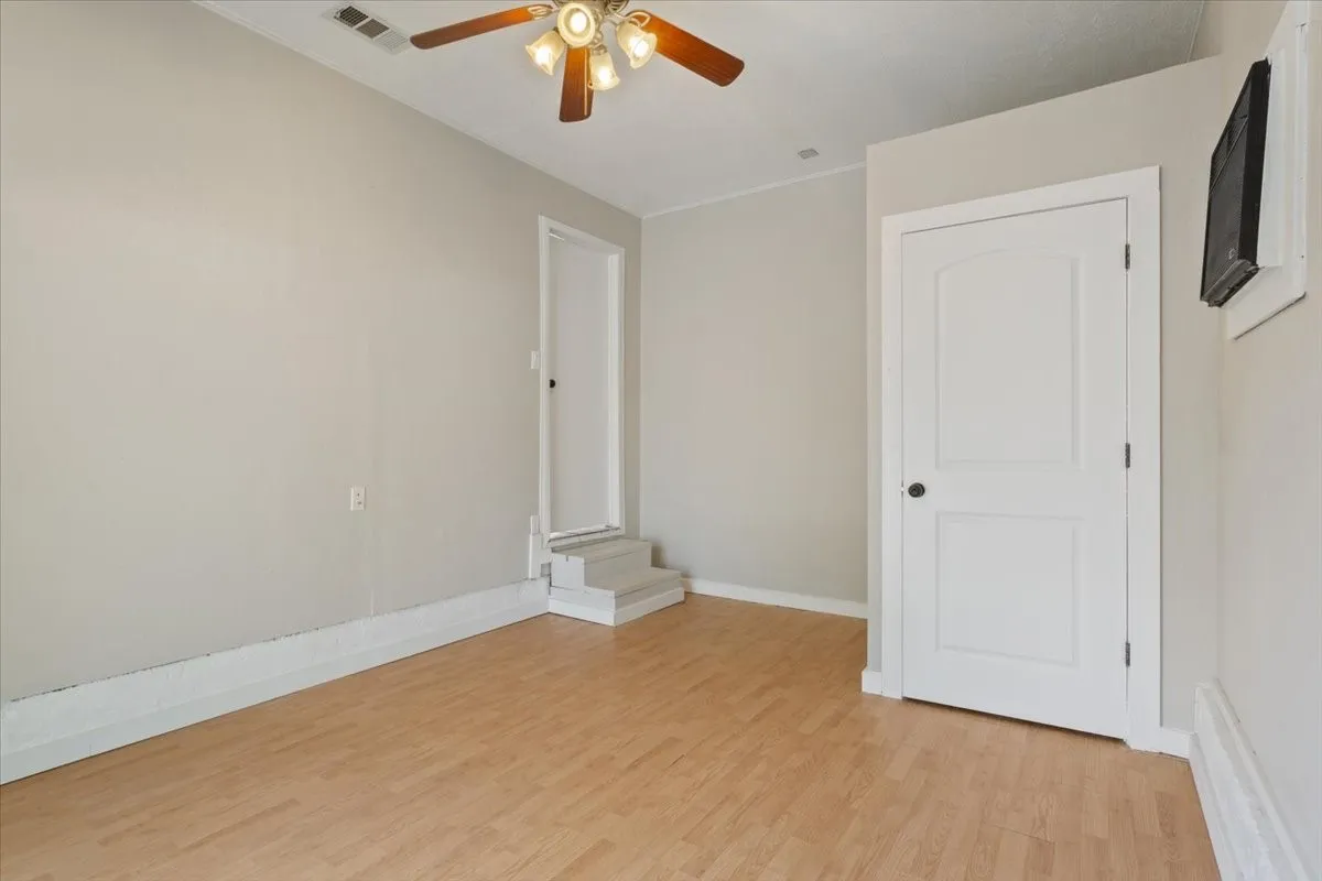 Single Family Residence For Sale in Coryell County , 2311 Terrace Drive, Copperas Cove, Texas 76522, 3 Bedroom, 2 Bathroom, Garage spaces, 1,269 Sqft, built in 1963, mls#21391535, Real Estate Agent in Copperas Cove, Homes For Sale in Coryell county, Homes For Sale in Copperas Cove, Realtor in Copperas Cove Texas, Real Estate Brokerage Independent Realty Texas, Luminita Cordes Realtor