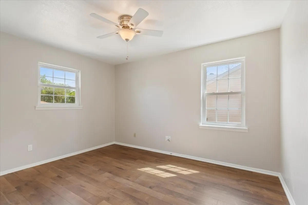 Single Family Residence For Sale in Coryell County , 2311 Terrace Drive, Copperas Cove, Texas 76522, 3 Bedroom, 2 Bathroom, Garage spaces, 1,269 Sqft, built in 1963, mls#21391535, Real Estate Agent in Copperas Cove, Homes For Sale in Coryell county, Homes For Sale in Copperas Cove, Realtor in Copperas Cove Texas, Real Estate Brokerage Independent Realty Texas, Luminita Cordes Realtor