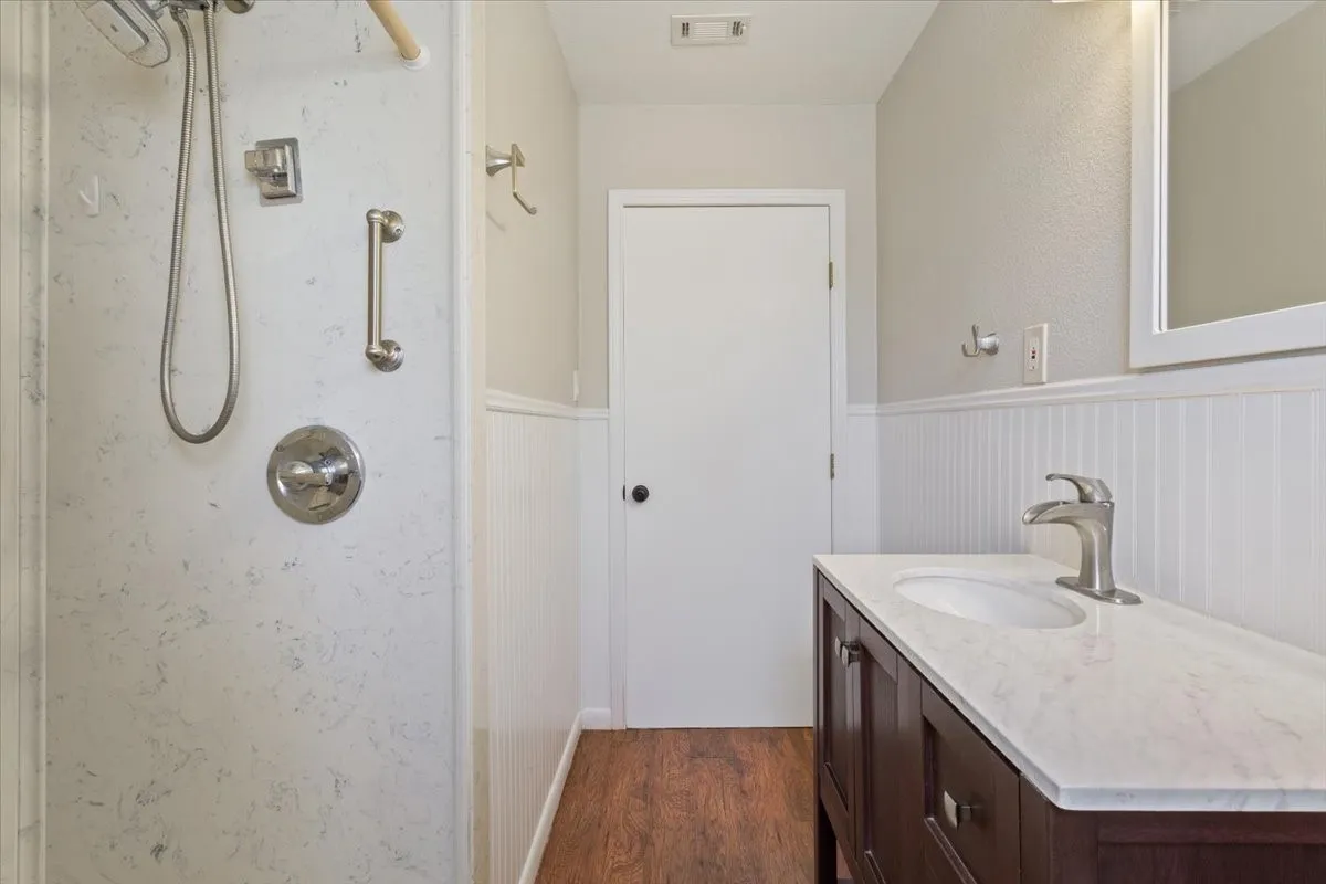 Single Family Residence For Sale in Coryell County , 2311 Terrace Drive, Copperas Cove, Texas 76522, 3 Bedroom, 2 Bathroom, Garage spaces, 1,269 Sqft, built in 1963, mls#21391535, Real Estate Agent in Copperas Cove, Homes For Sale in Coryell county, Homes For Sale in Copperas Cove, Realtor in Copperas Cove Texas, Real Estate Brokerage Independent Realty Texas, Luminita Cordes Realtor