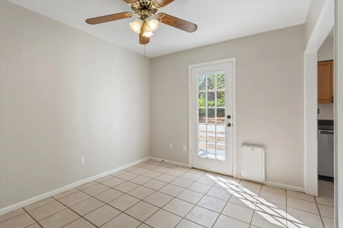 Single Family Residence For Sale in Coryell County , 2311 Terrace Drive, Copperas Cove, Texas 76522, 3 Bedroom, 2 Bathroom, Garage spaces, 1,269 Sqft, built in 1963, mls#21391535, Real Estate Agent in Copperas Cove, Homes For Sale in Coryell county, Homes For Sale in Copperas Cove, Realtor in Copperas Cove Texas, Real Estate Brokerage Independent Realty Texas, Luminita Cordes Realtor
