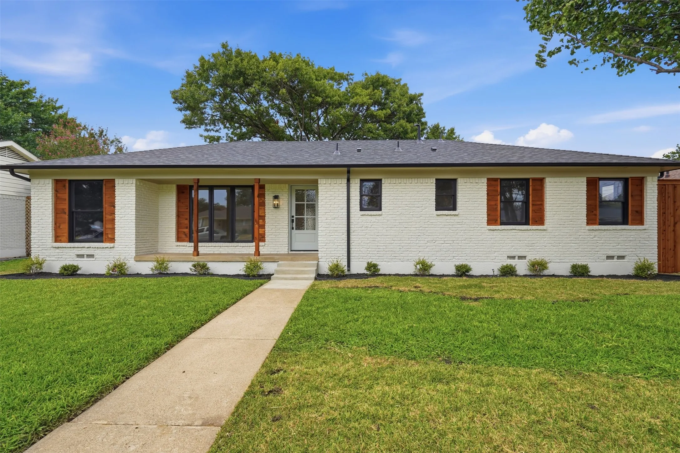 Single Family Residence For Sale in Dallas County , 604 Twilight Trail, Richardson, Texas 75080, 4 Bedroom, 3 Bathroom, Garage spaces, 2,077 Sqft, built in 1960, mls#21391543, Real Estate Agent in Richardson, Homes For Sale in Dallas county, Homes For Sale in Richardson, Realtor in Richardson Texas, Real Estate Brokerage Independent Realty Texas, Luminita Cordes Realtor