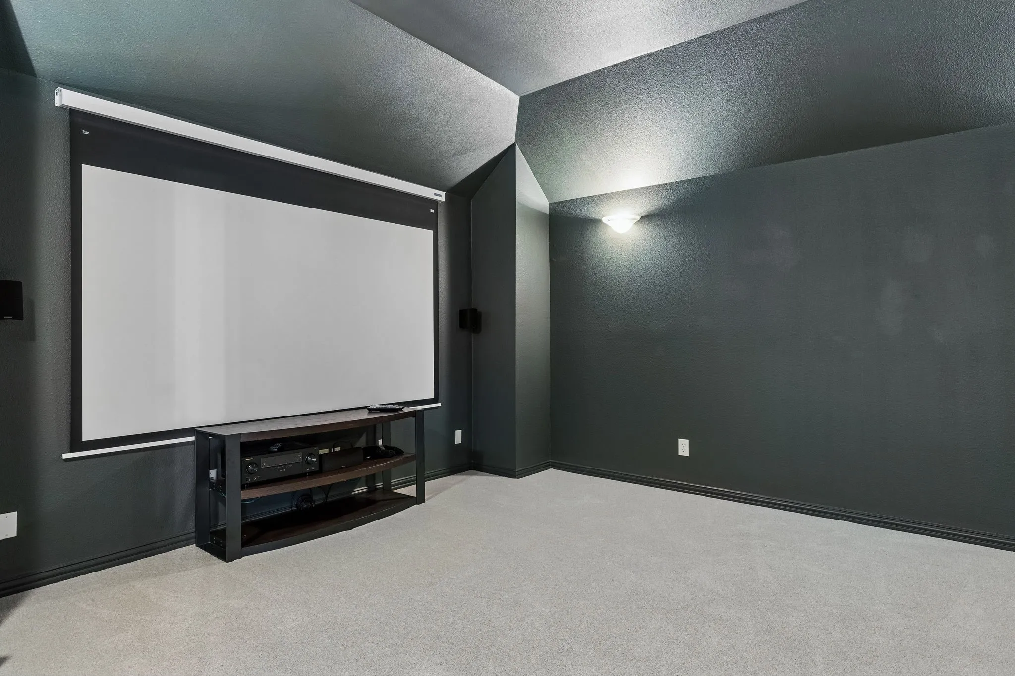 Single Family Residence For Sale in Denton County , 4750 Haverford Drive, Frisco, Texas 75034, 5 Bedroom, 4 Bathroom, 3 Garage spaces, 4,043 Sqft, built in 2002, mls#21391547, Real Estate Agent in Frisco, Homes For Sale in Denton county, Homes For Sale in Frisco, Realtor in Frisco Texas, Real Estate Brokerage Independent Realty Texas, Luminita Cordes Realtor