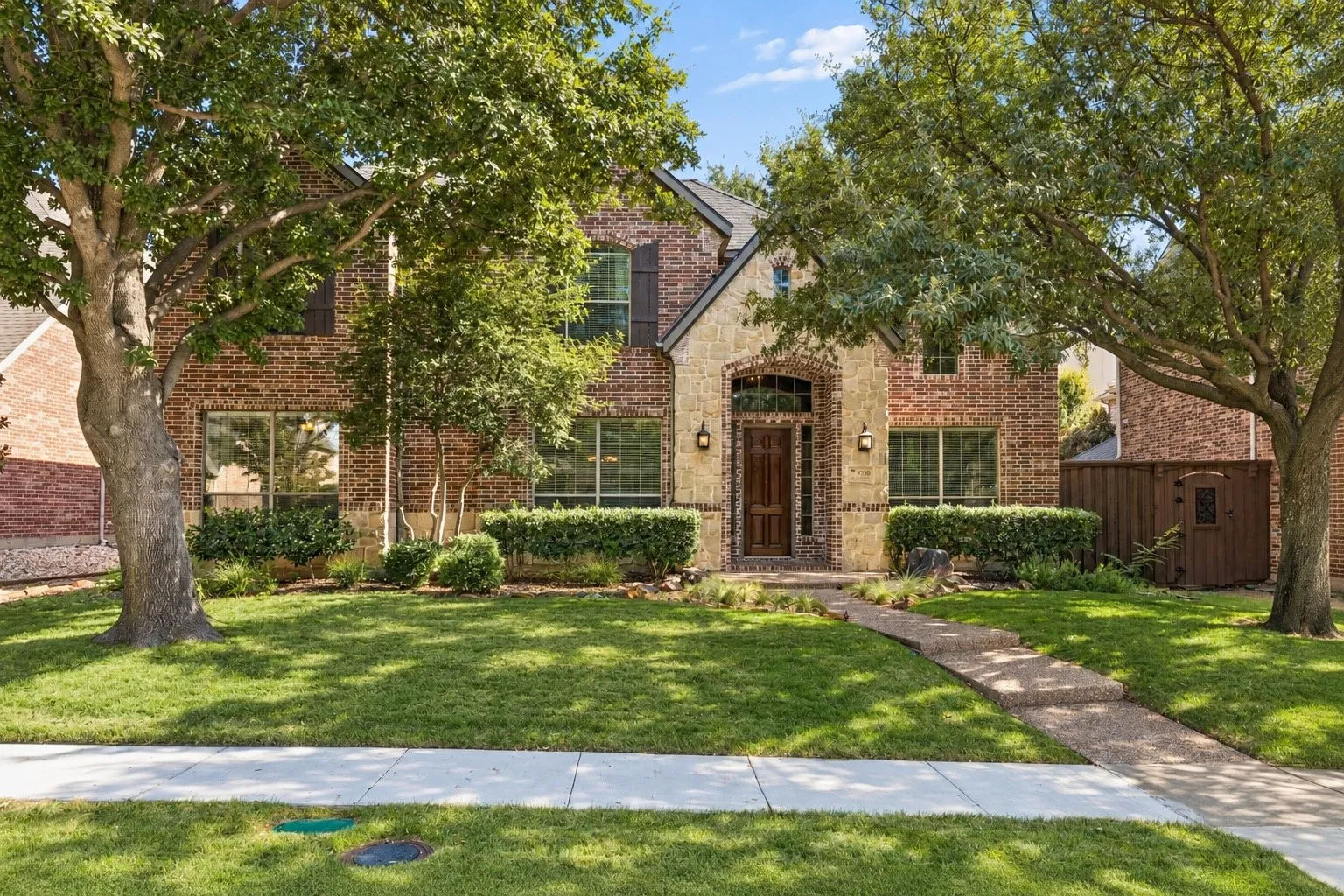 Single Family Residence For Sale