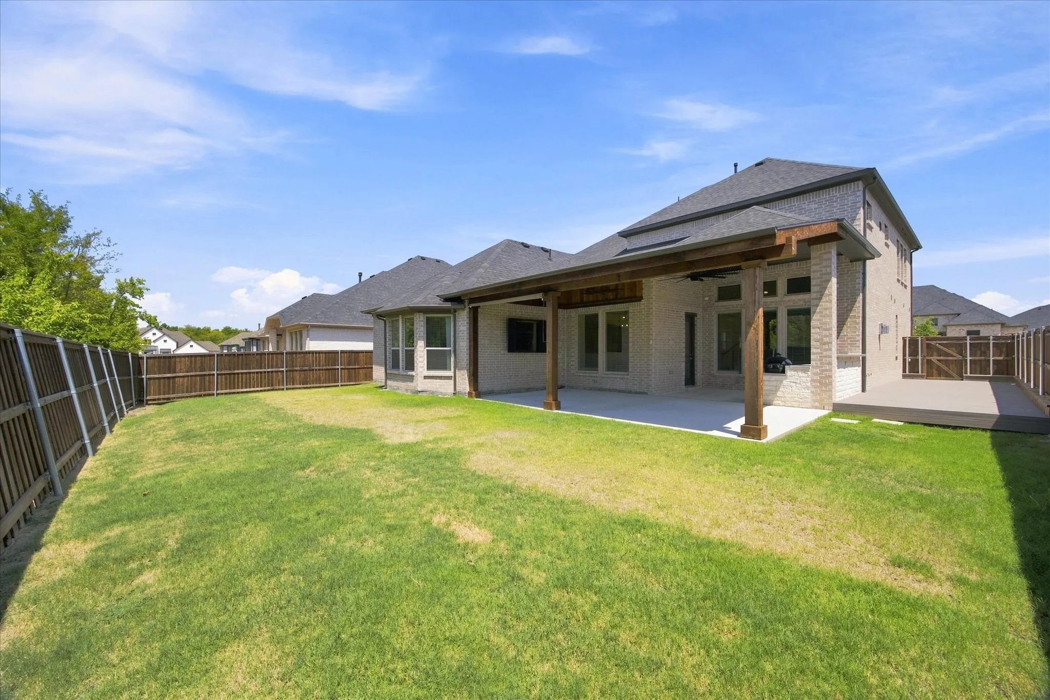 Single Family Residence For Rent in Rockwall County , 1815 Navarre Way, Mclendon Chisholm, Texas 75032, 4 Bedroom, 5 Bathroom, 2 Garage spaces, 2,859 Sqft, built in 2022, mls#21391546, Real Estate Agent in Mclendon Chisholm, Homes For Rent in Rockwall county, Homes For Rent in Mclendon Chisholm, Realtor in Mclendon Chisholm Texas, Real Estate Brokerage Independent Realty Texas, Luminita Cordes Realtor