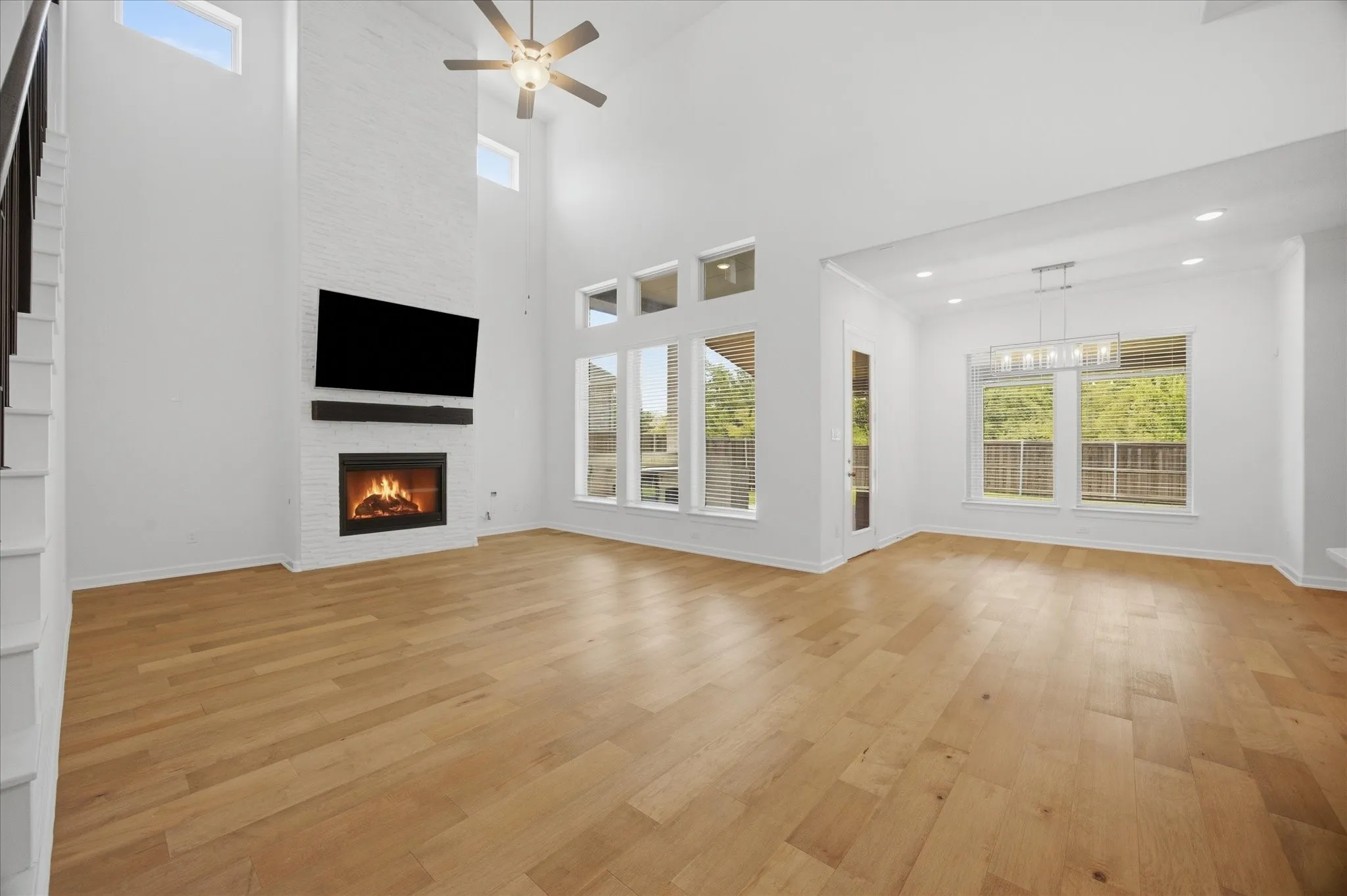 Single Family Residence For Rent in Rockwall County , 1815 Navarre Way, Mclendon Chisholm, Texas 75032, 4 Bedroom, 5 Bathroom, 2 Garage spaces, 2,859 Sqft, built in 2022, mls#21391546, Real Estate Agent in Mclendon Chisholm, Homes For Rent in Rockwall county, Homes For Rent in Mclendon Chisholm, Realtor in Mclendon Chisholm Texas, Real Estate Brokerage Independent Realty Texas, Luminita Cordes Realtor