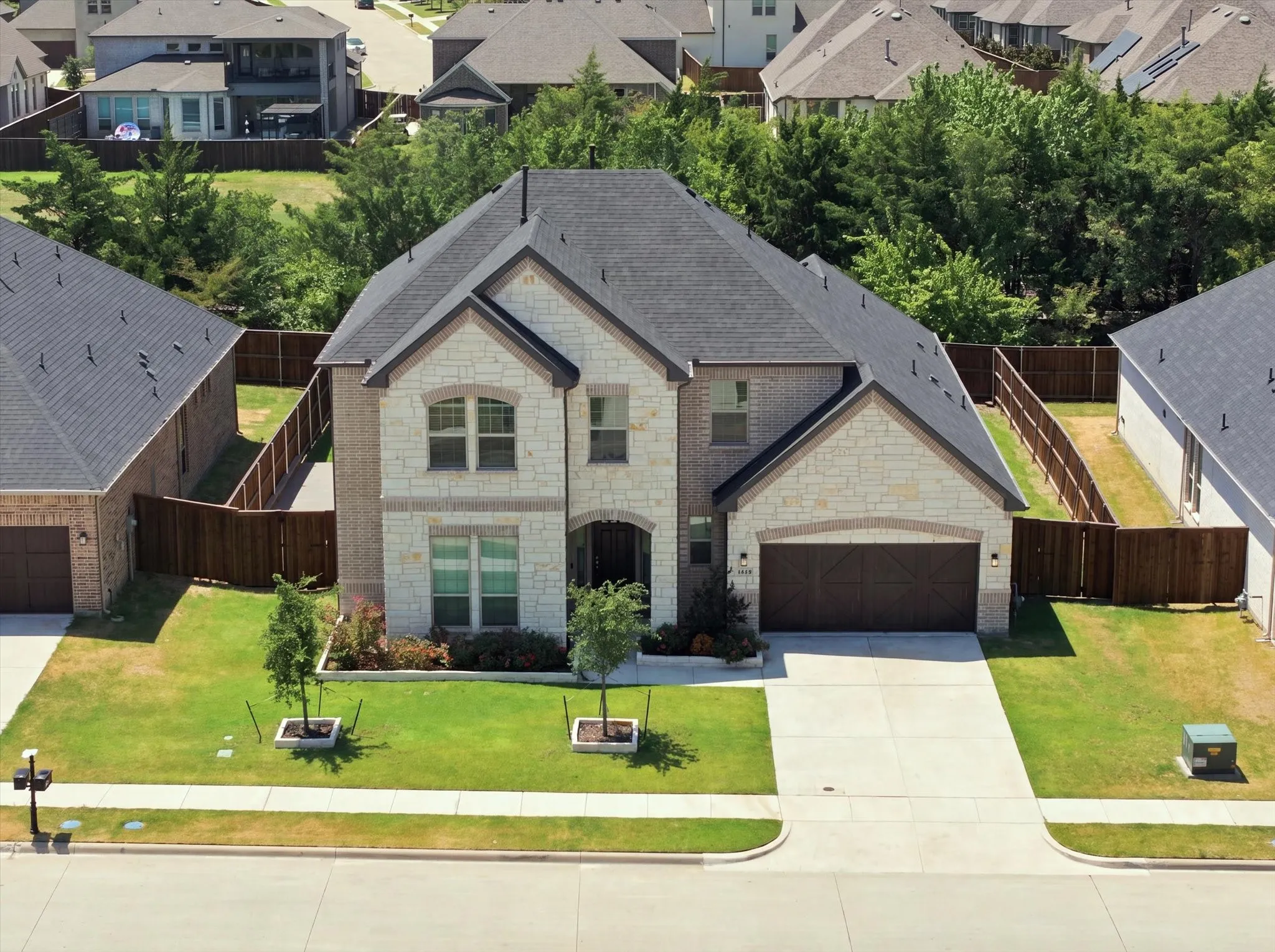 Single Family Residence For Rent