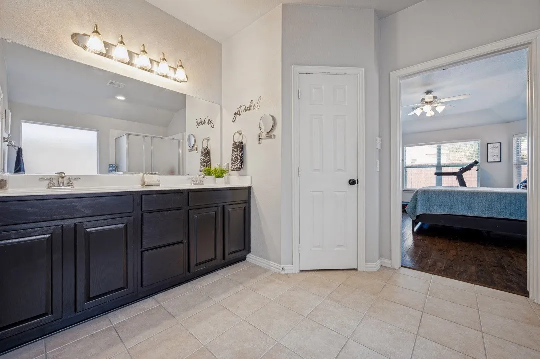 Single Family Residence For Sale in Collin County , 6408 Sapphire Drive, Mc Kinney, Texas 75070, 4 Bedroom, 3 Bathroom, 2 Garage spaces, 2,483 Sqft, built in 2004, mls#21391130, Real Estate Agent in Mc Kinney, Homes For Sale in Collin county, Homes For Sale in Mc Kinney, Realtor in Mc Kinney Texas, Real Estate Brokerage Independent Realty Texas, Luminita Cordes Realtor