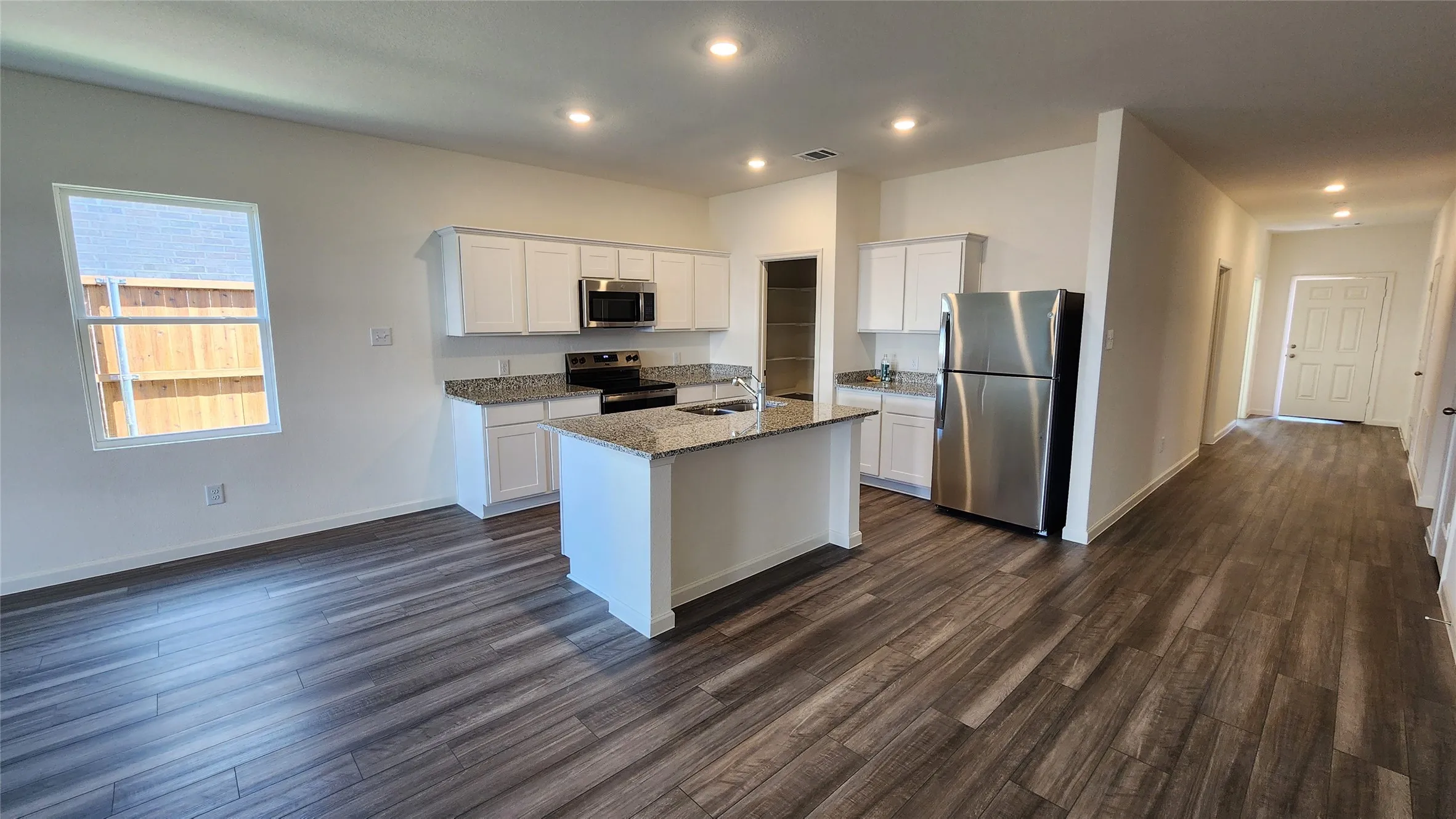 Single Family Residence For Rent