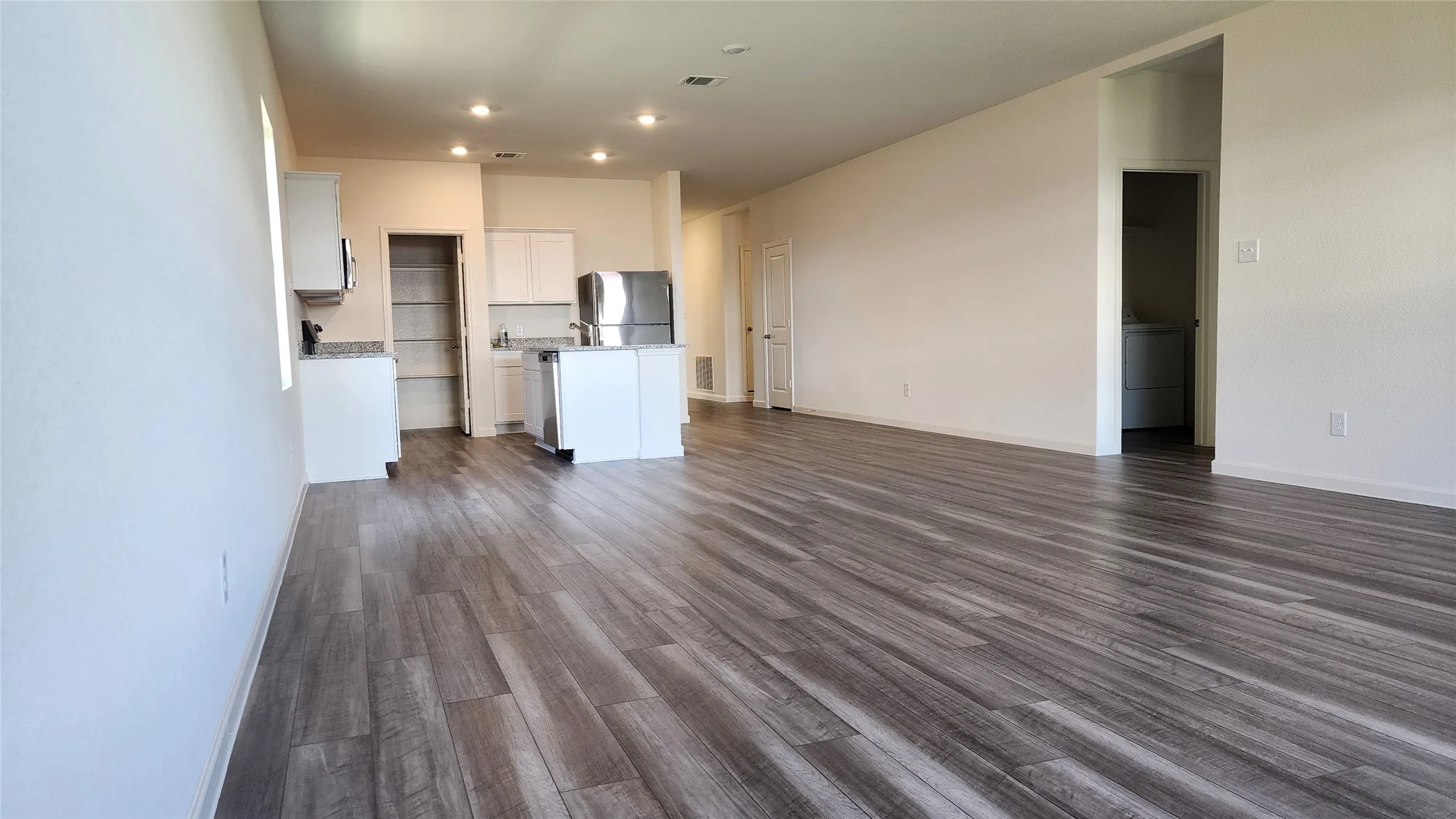 Single Family Residence For Rent in Kaufman County , 1214 HERRING Drive, Forney, Texas 75126, 5 Bedroom, 3 Bathroom, 2 Garage spaces, 2,223 Sqft, built in 2026, mls#21391539, Real Estate Agent in Forney, Homes For Rent in Kaufman county, Homes For Rent in Forney, Realtor in Forney Texas, Real Estate Brokerage Independent Realty Texas, Luminita Cordes Realtor